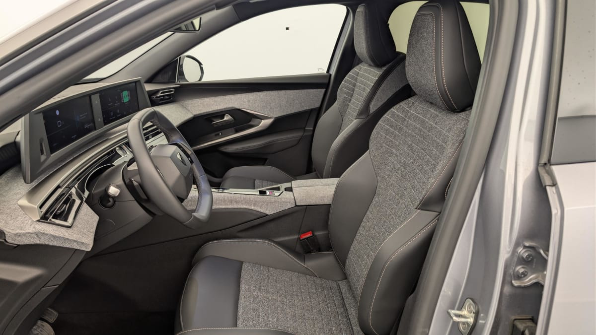 Vente en ligne Peugeot 3008 Hybrid 145 e-DCS6 Allure au prix de 26 450 €