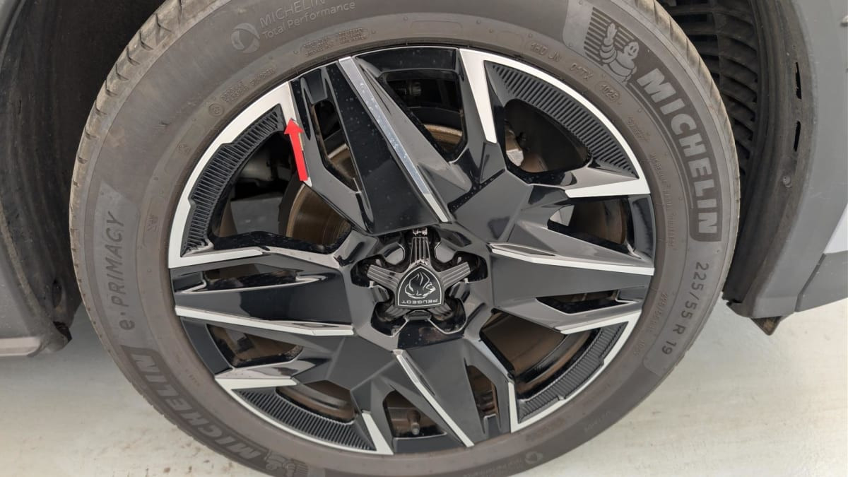 Vente en ligne Peugeot 3008 Hybrid 145 e-DCS6 Allure au prix de 26 450 €
