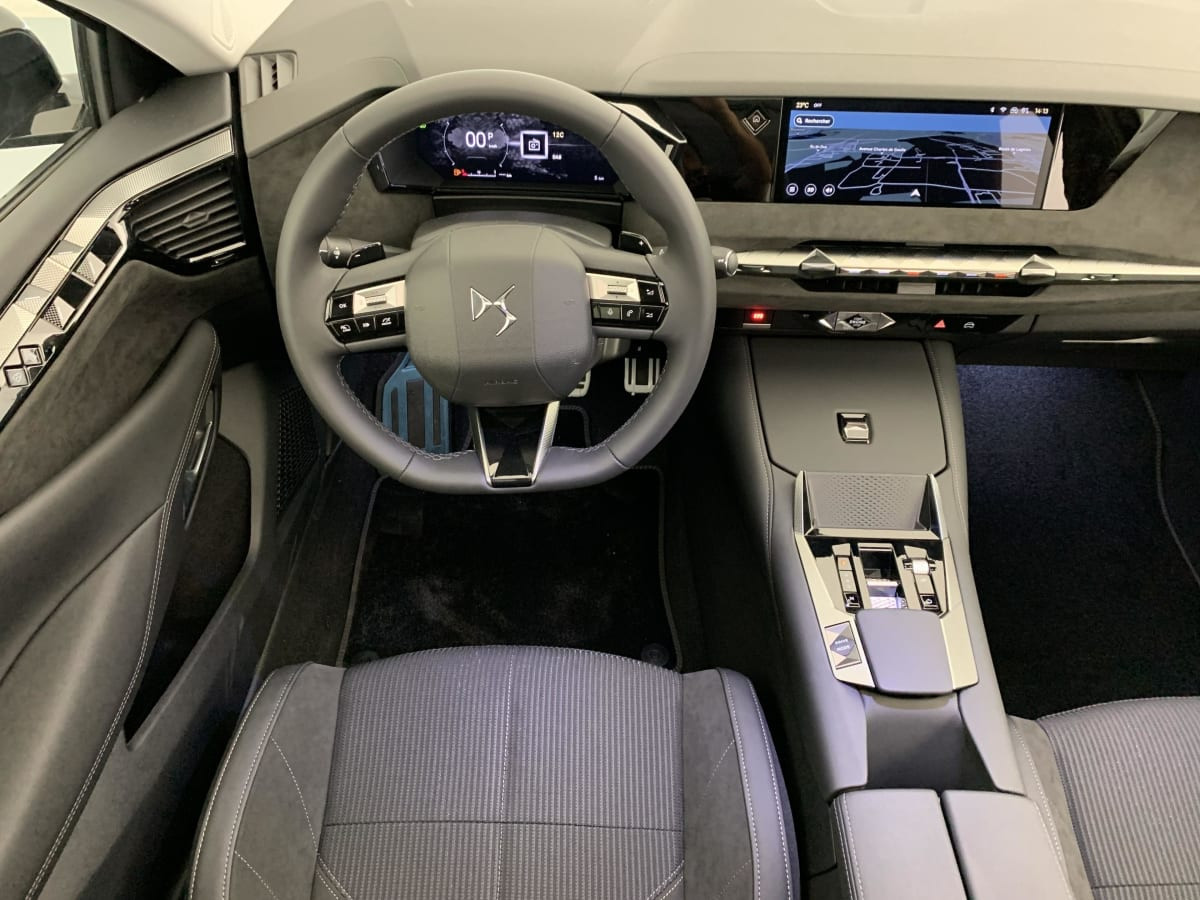 Vente en ligne Ds DS4 Hybride 145 e-DCT6 Etoile - Alcantara au prix de 33 420 €