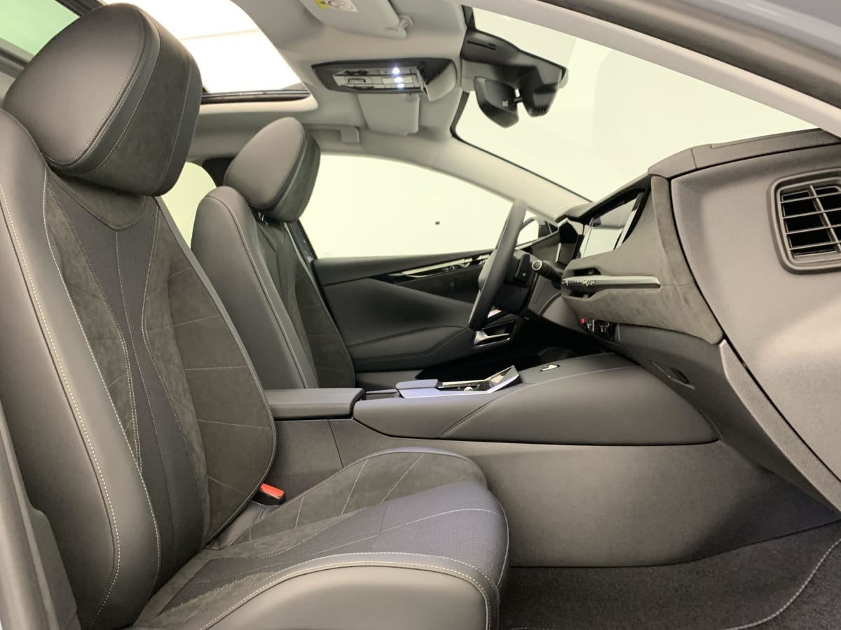 Vente en ligne Ds DS4 Hybride 145 e-DCT6 Etoile - Alcantara au prix de 32 430 €