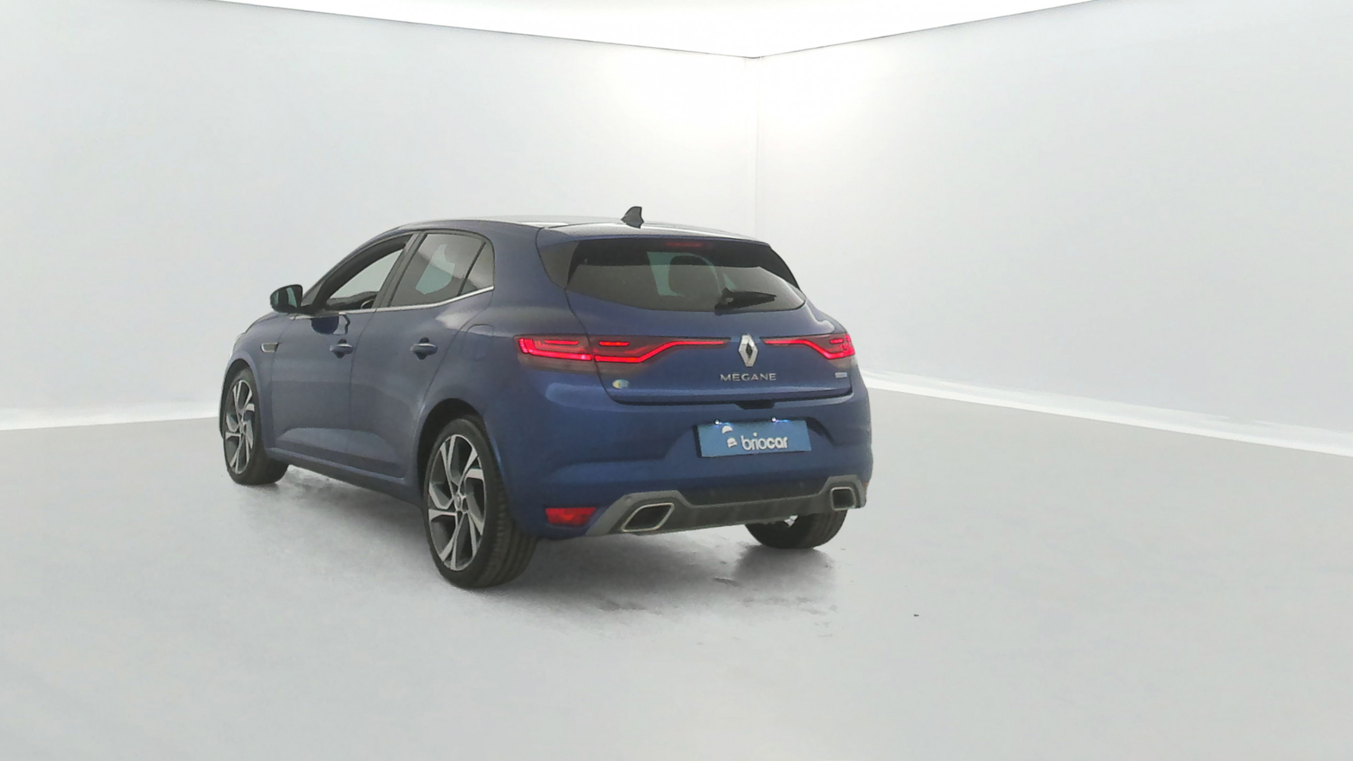 Vente en ligne Renault Megane 1.6 E-Tech Plug-in 160ch RS Line Suréquipée au prix de 18 990 €