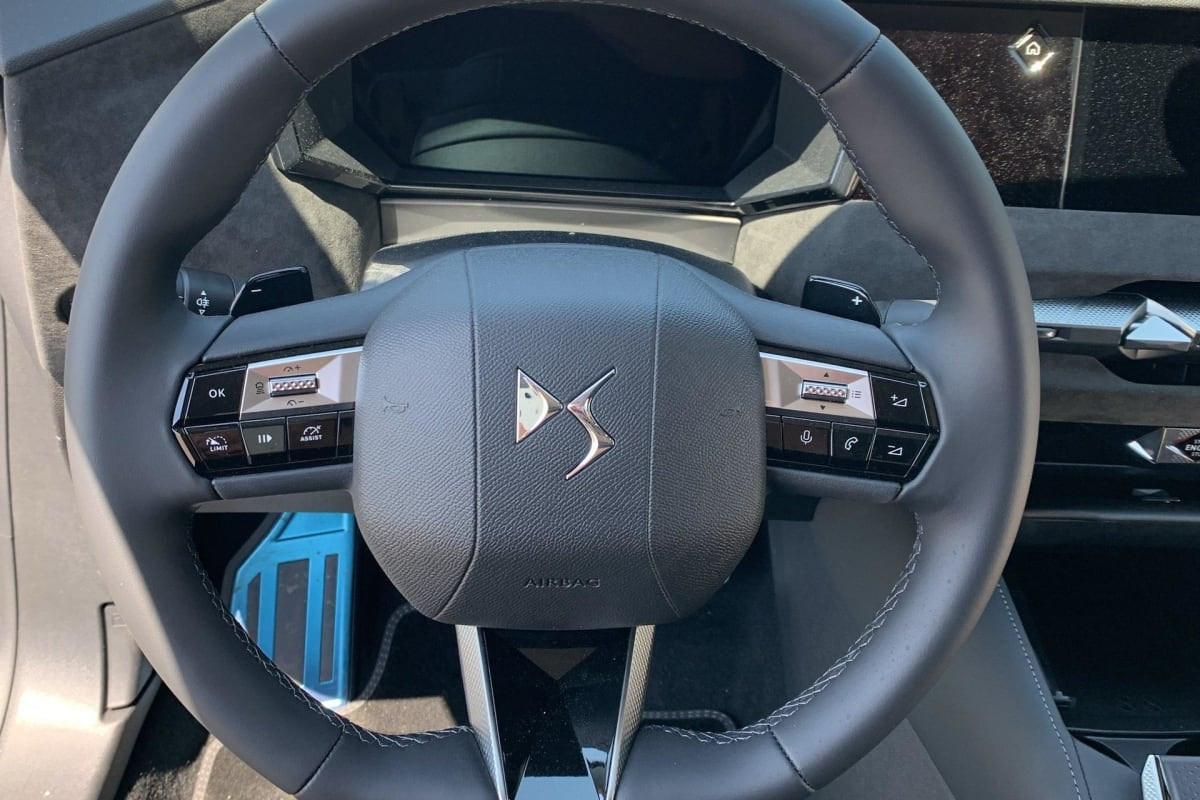 Vente en ligne Ds DS4 Hybride 145 e-DCT6 Etoile - Alcantara au prix de 33 420 €