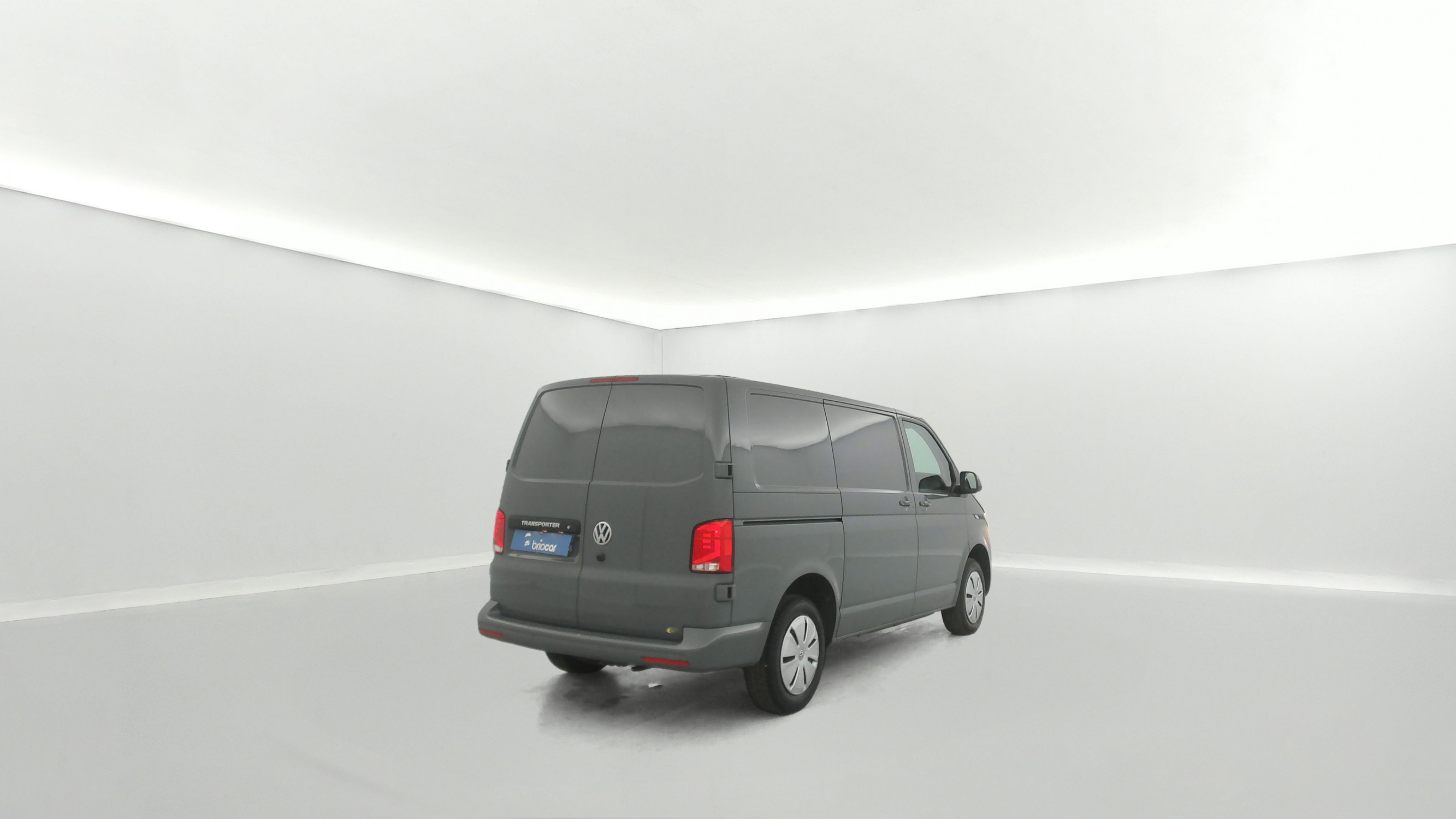 Vente en ligne Volkswagen Transporter 2.8T L1H1 2.0 TDI 150ch Business DSG7 + Caméra de recul + GPS au prix de 34 990 €