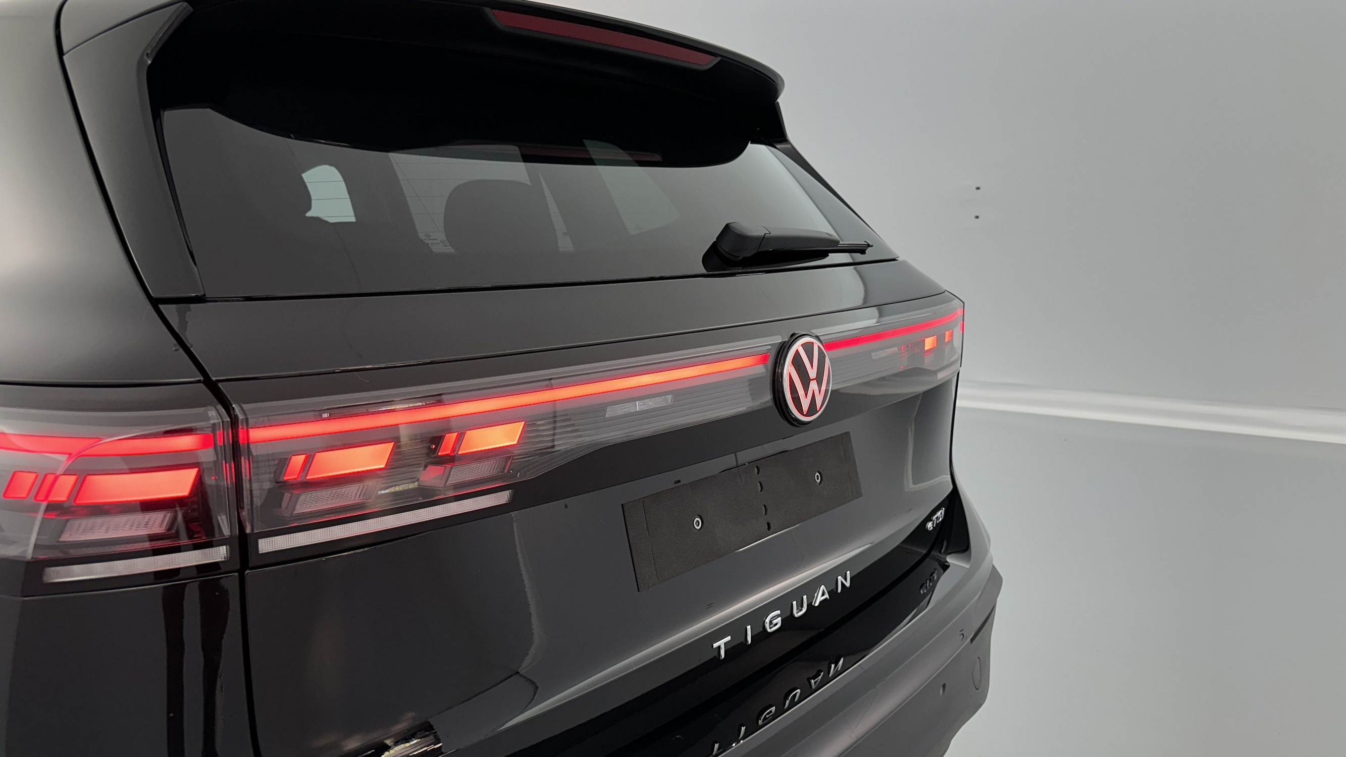 Vente en ligne Volkswagen Tiguan TIGUAN III 1.5 eTSI 150ch Life Plus DSG7 au prix de 38 510 €