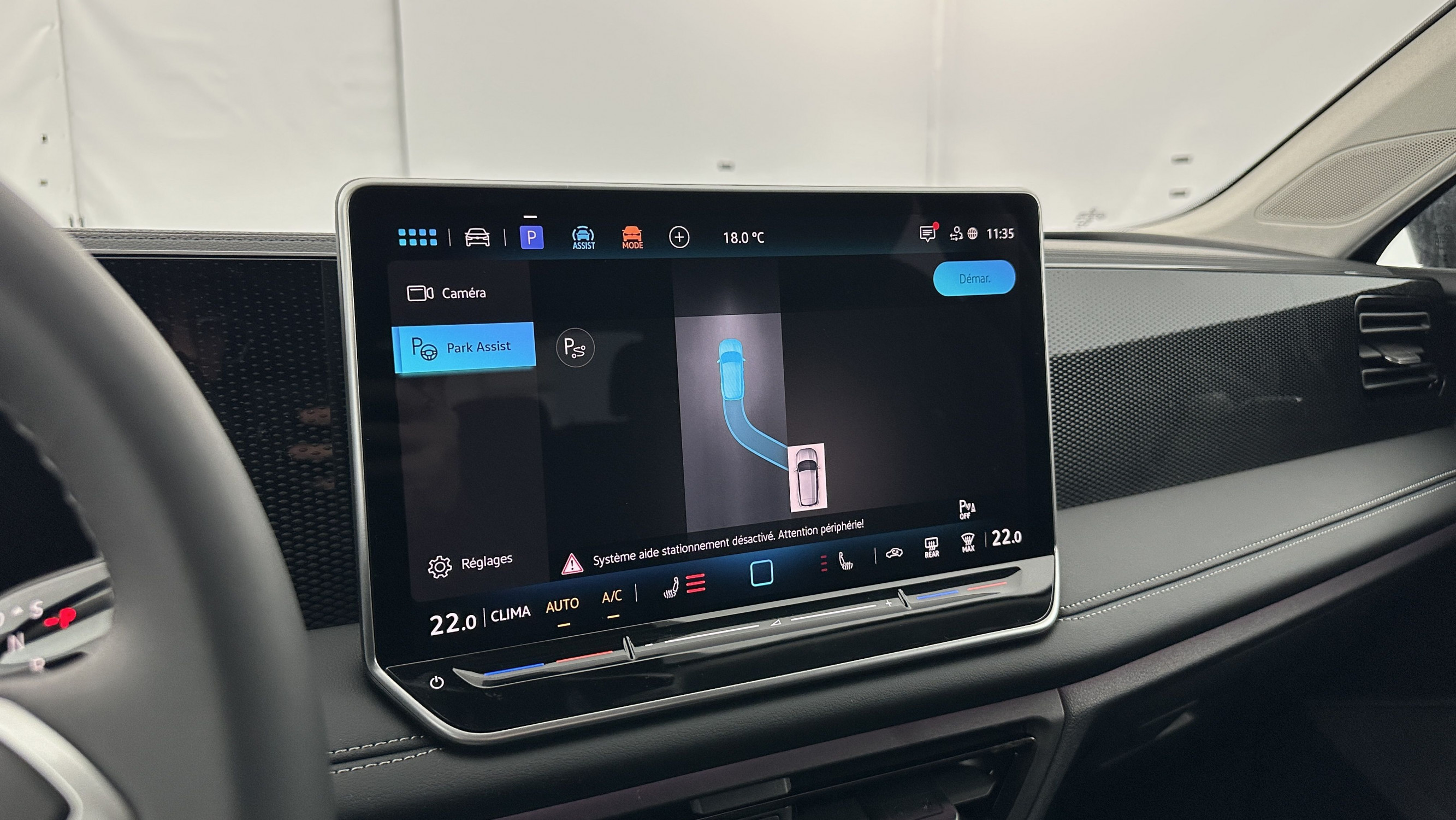 Vente en ligne Volkswagen Tiguan TIGUAN III 1.5 eTSI 150ch Life Plus DSG7 au prix de 38 510 €