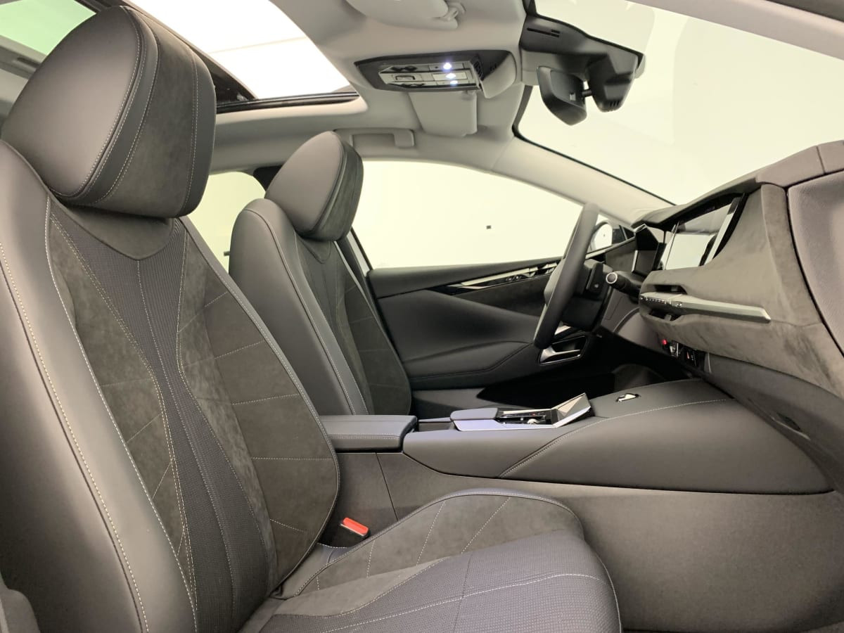 Vente en ligne Ds DS4 Hybride 145 e-DCT6 Etoile - Alcantara au prix de 33 240 €