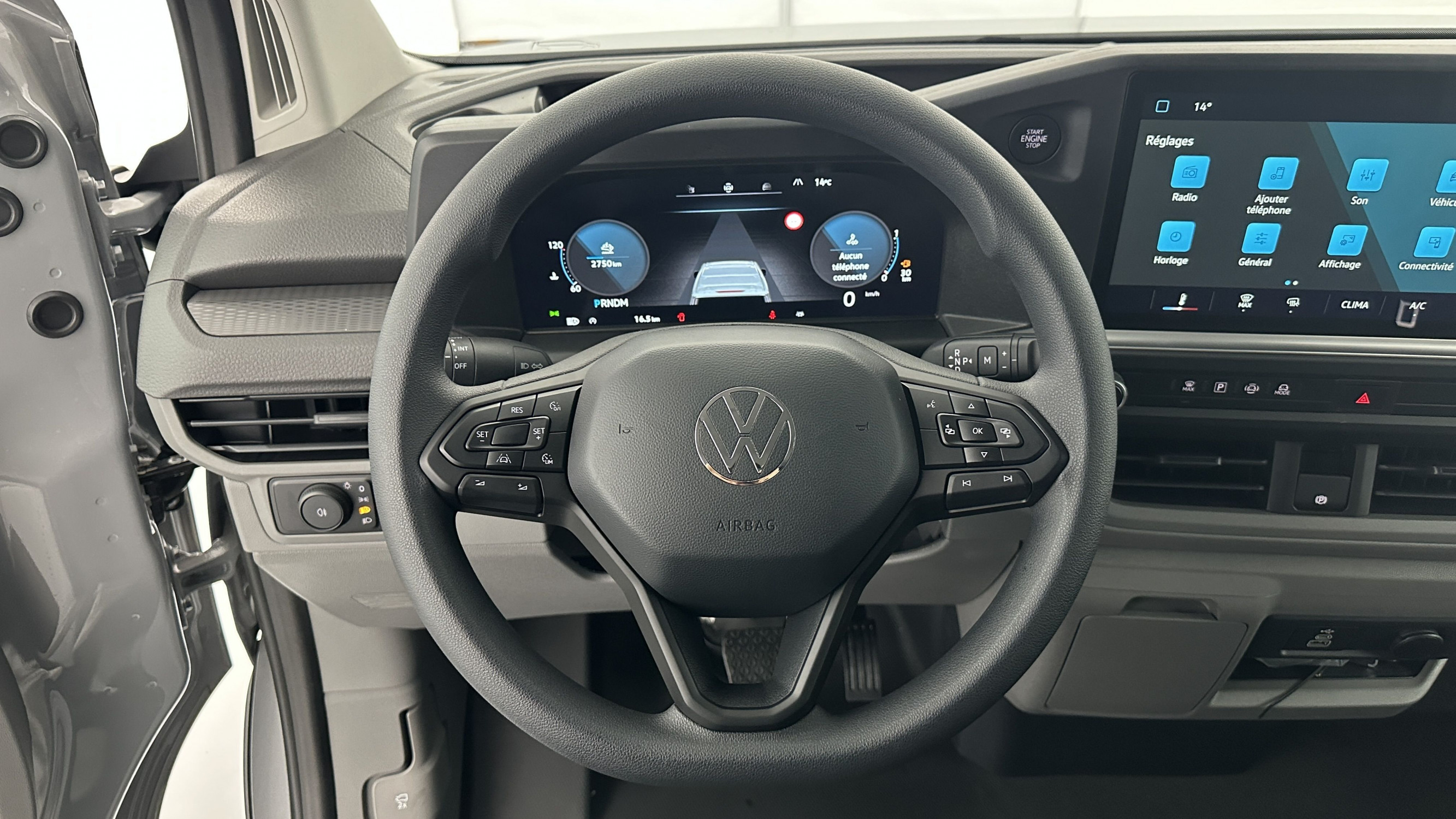 Vente en ligne Volkswagen Transporter TRANSPORTER T7 Van L1 2.0 TDI 150ch Business BVA8 au prix de 40 980 €