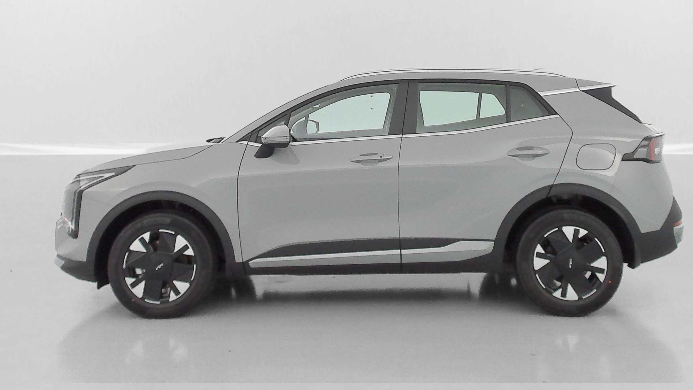 Vente en ligne Kia Sportage SPORTAGE V 1.6 T-GDi 239ch HEV Motion BVA6 au prix de 34 700 €