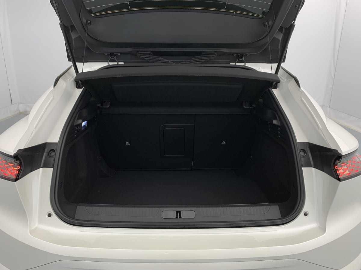 Vente en ligne Ds DS4 Hybride 145 e-DCT6 Etoile - Alcantara au prix de 33 240 €