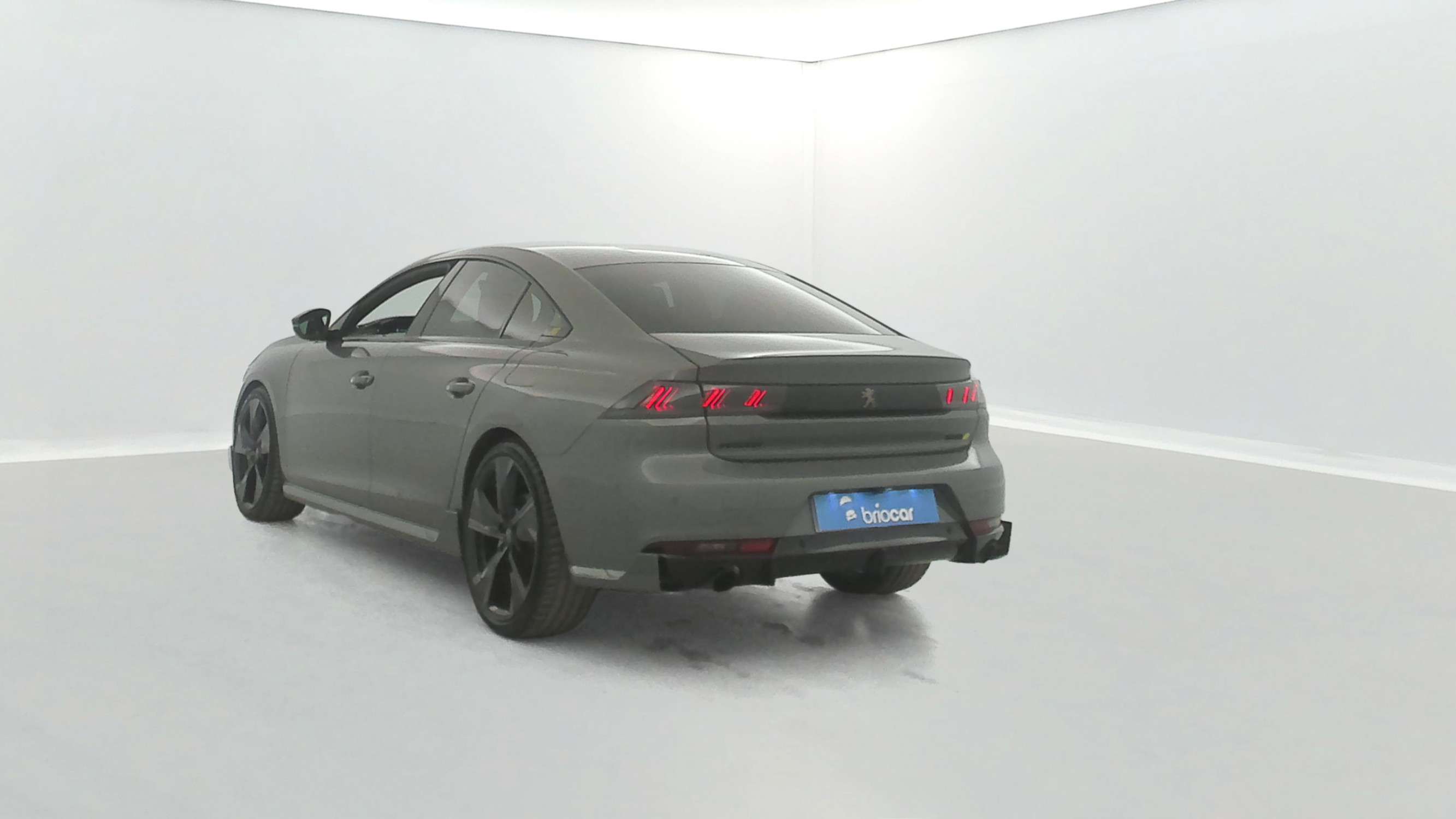 Vente en ligne Peugeot 508 HYBRID4 360ch e-EAT8 PEUGEOT SPORT ENGINEERED au prix de 30 990 €