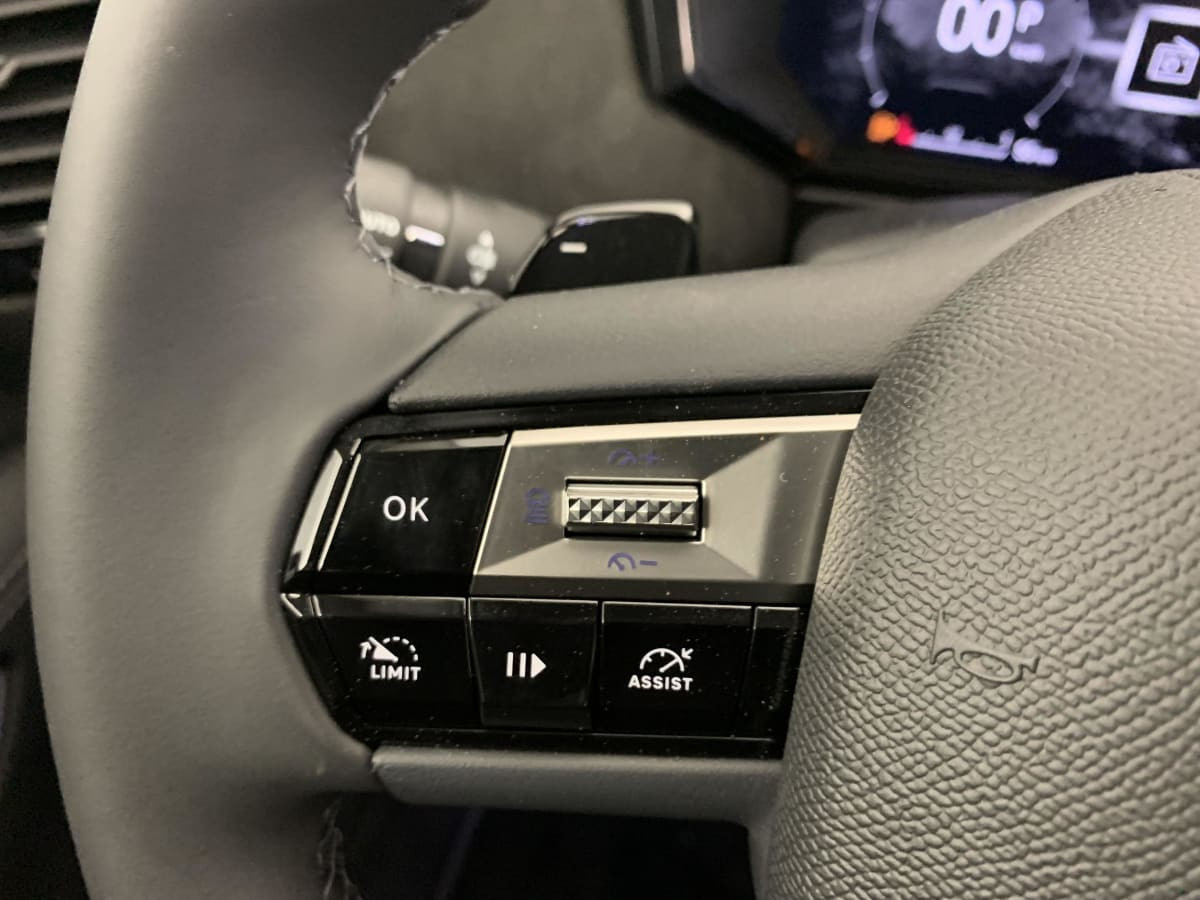 Vente en ligne Ds DS4 Hybride 145 e-DCT6 Etoile - Alcantara au prix de 33 240 €