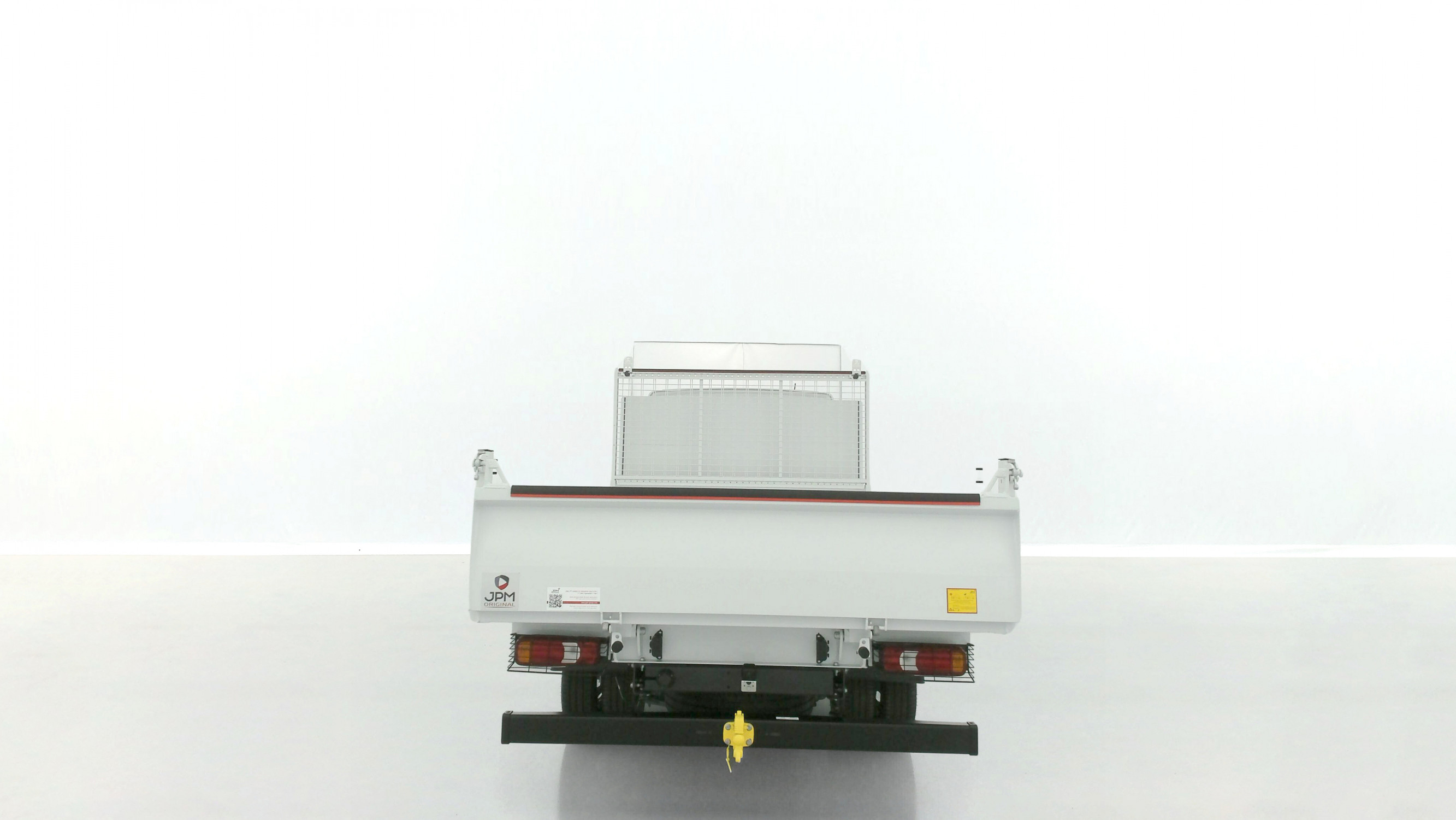 Vente en ligne Iveco Daily DAILY 35C16H 3.0 160ch 3750 QUAD-TOR Benne + Coffre au prix de 55 880 €