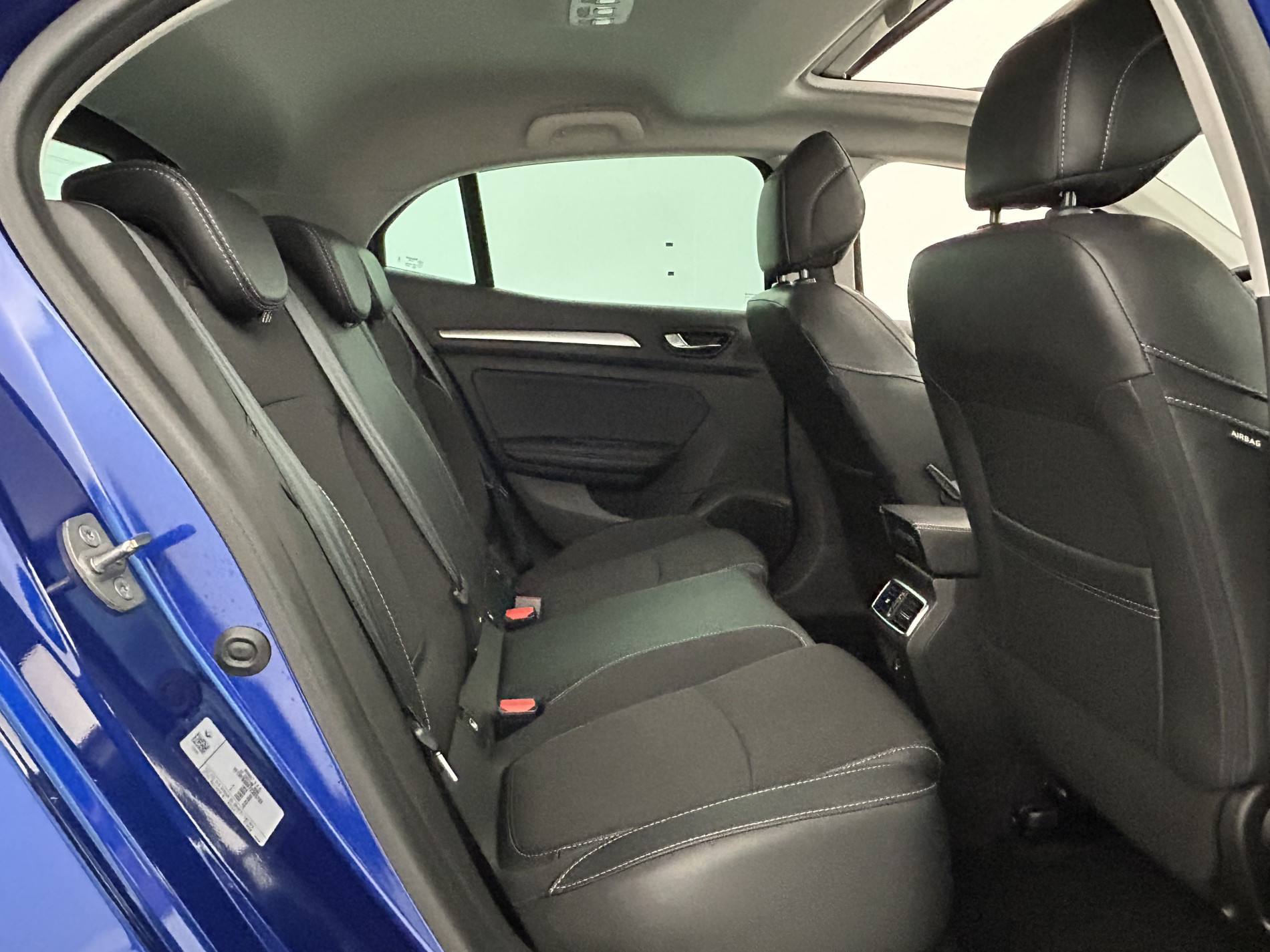 Vente en ligne Renault Megane 1.5 Blue dCi 115ch Techno EDC + Toit ouvrant au prix de 19 790 €