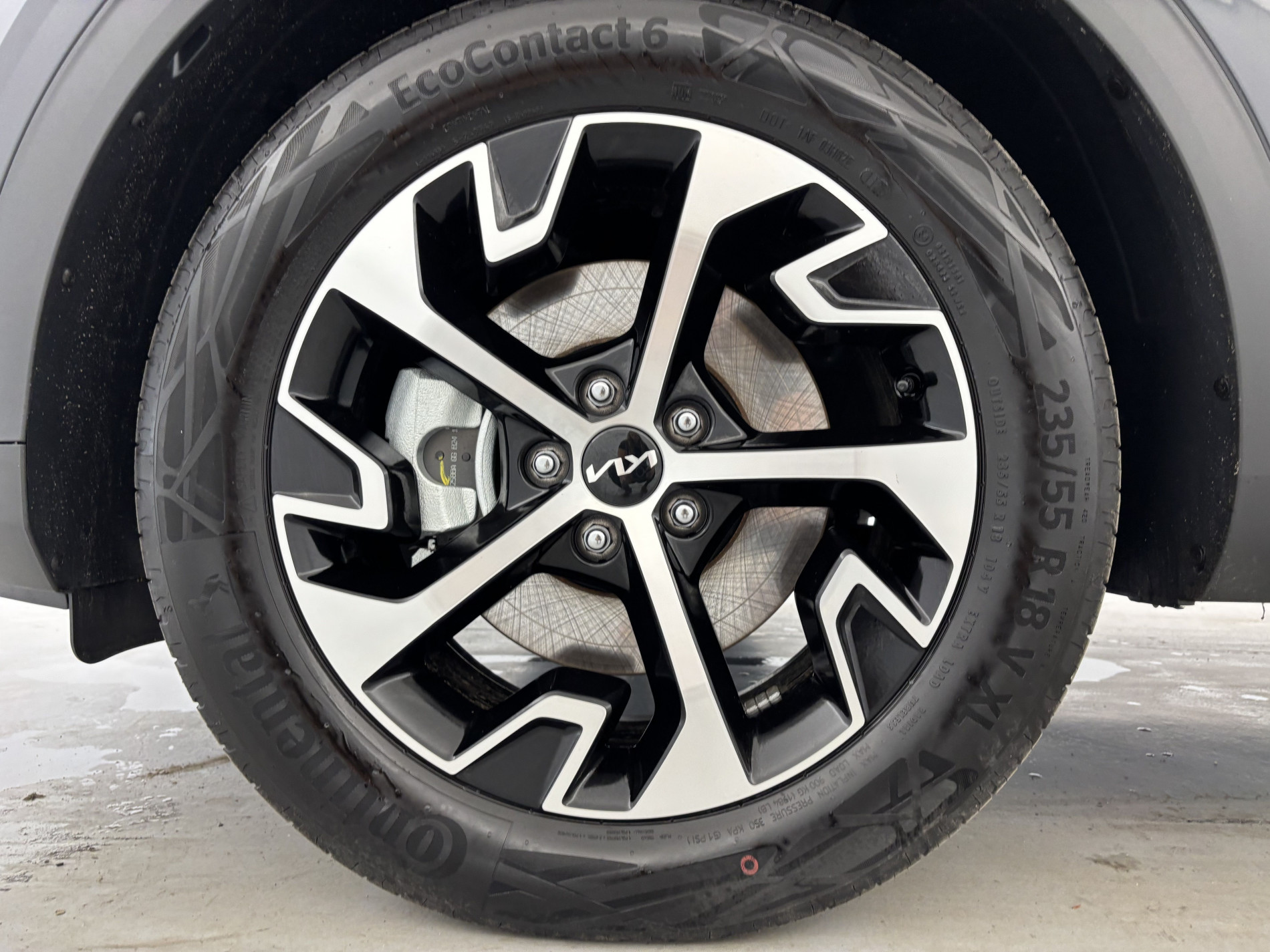 Vente en ligne Kia Sportage 1.6 T-GDi 210ch HEV Active BVA6 Suréquipé au prix de 30 990 €