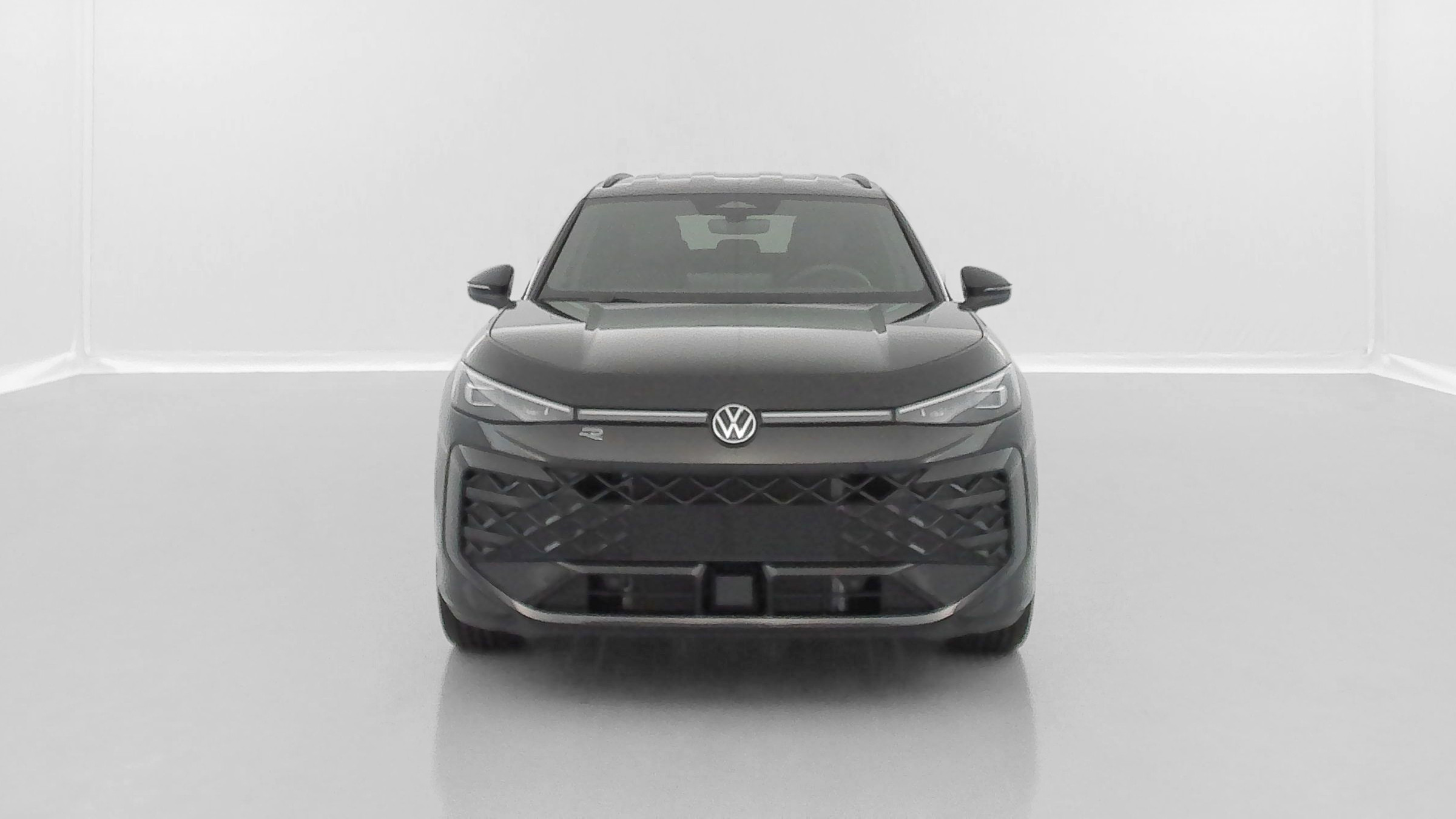 Vente en ligne Volkswagen T-Roc T-ROC 1.5 eTSI EVO2 Hybrid 150ch R-Line DSG7 au prix de 37 700 €