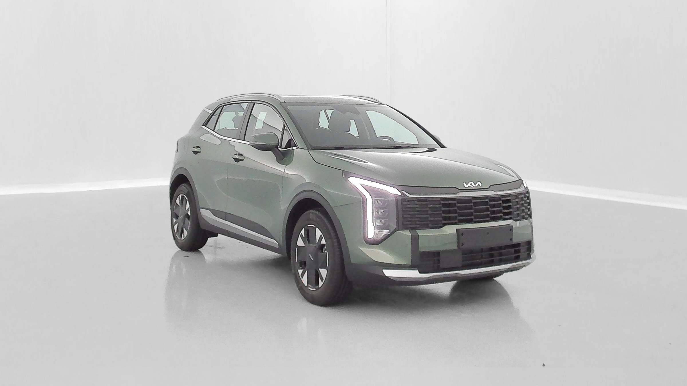 Vente en ligne Kia Sportage SPORTAGE V 1.6 T-GDi 239ch HEV Motion BVA6 au prix de 34 700 €