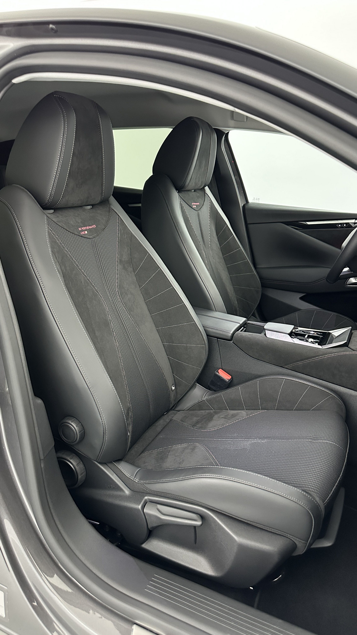 Vente en ligne Ds DS4 DS4 II 1.5 BlueHDi 130ch Performance Line EAT8 au prix de 27 800 €