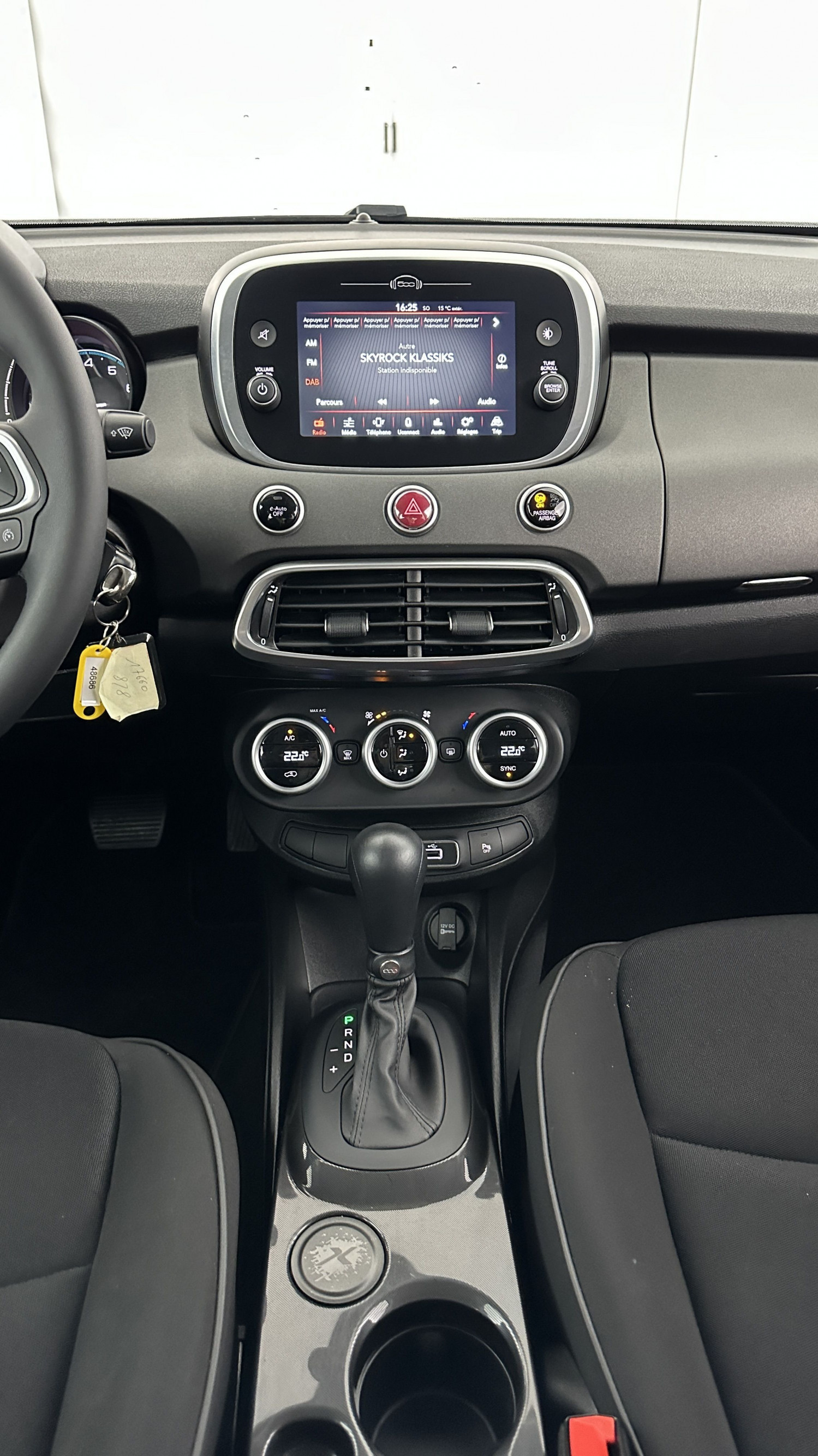 Vente en ligne Fiat 500X 500X 1.5 FireFly Turbo 130ch Pack Confort Style Hybrid DCT7 au prix de 22 510 €