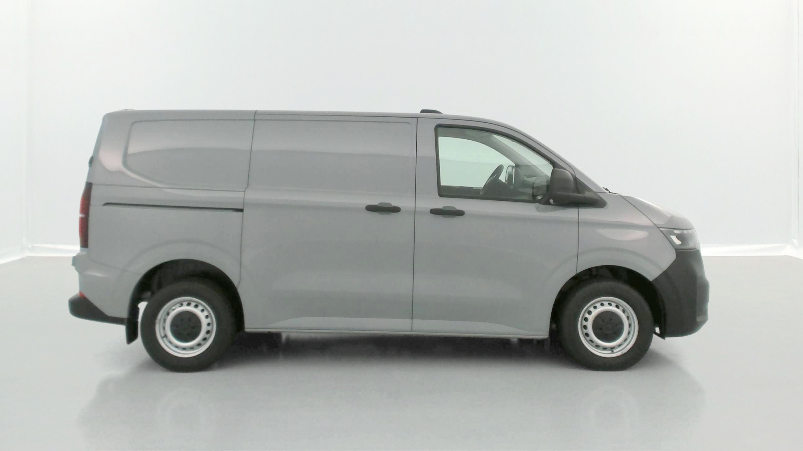 Vente en ligne Volkswagen Transporter TRANSPORTER T7 Van L1 2.0 TDI 150ch Business BVA8 au prix de 40 980 €