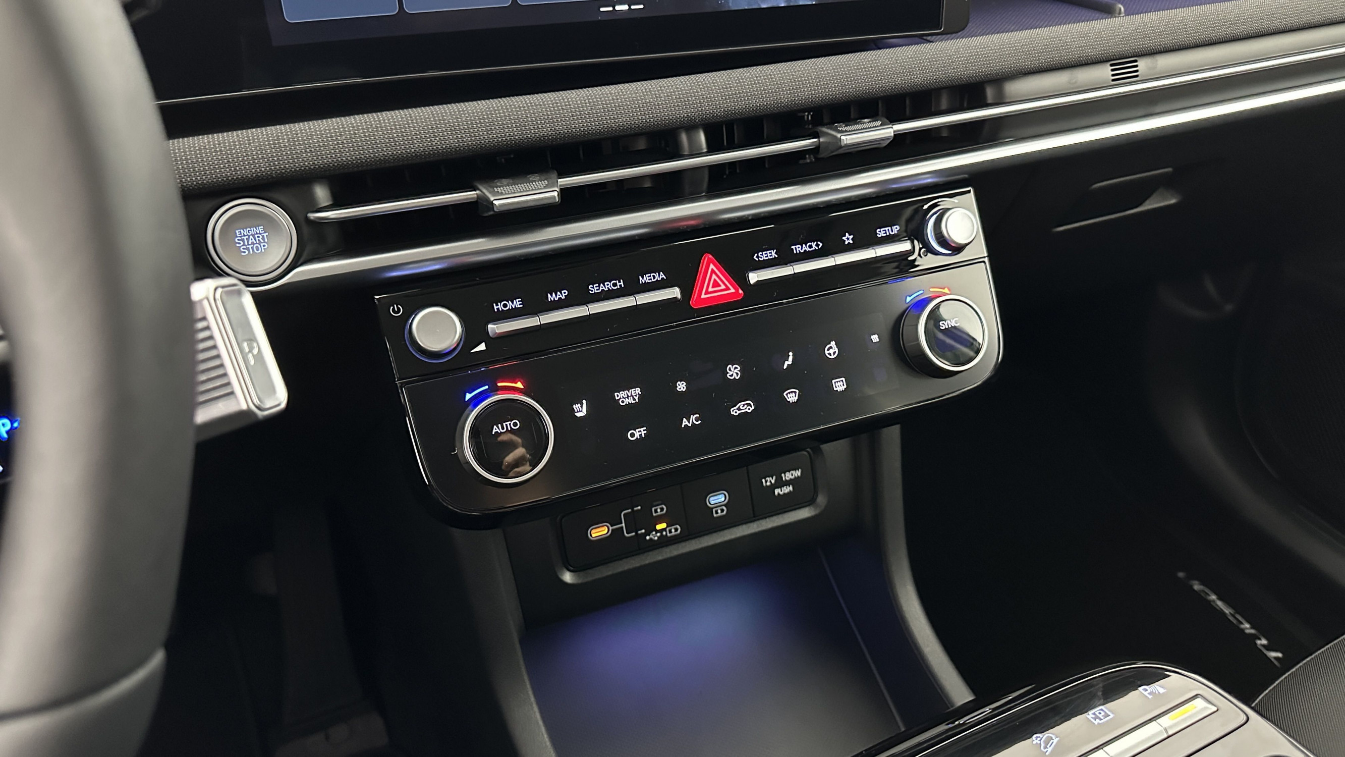 Vente en ligne Hyundai Tucson TUCSON 1.6 Hybrid T-GDI 215ch Creative BVA6 au prix de 34 700 €