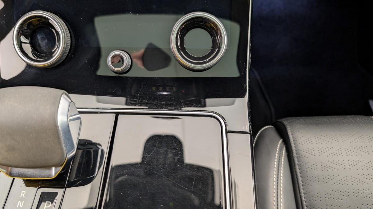 Vente en ligne Land Rover Range Rover Velar 2.0L P400e PHEV 404ch HSE R-Dynamic au prix de 45 610 €