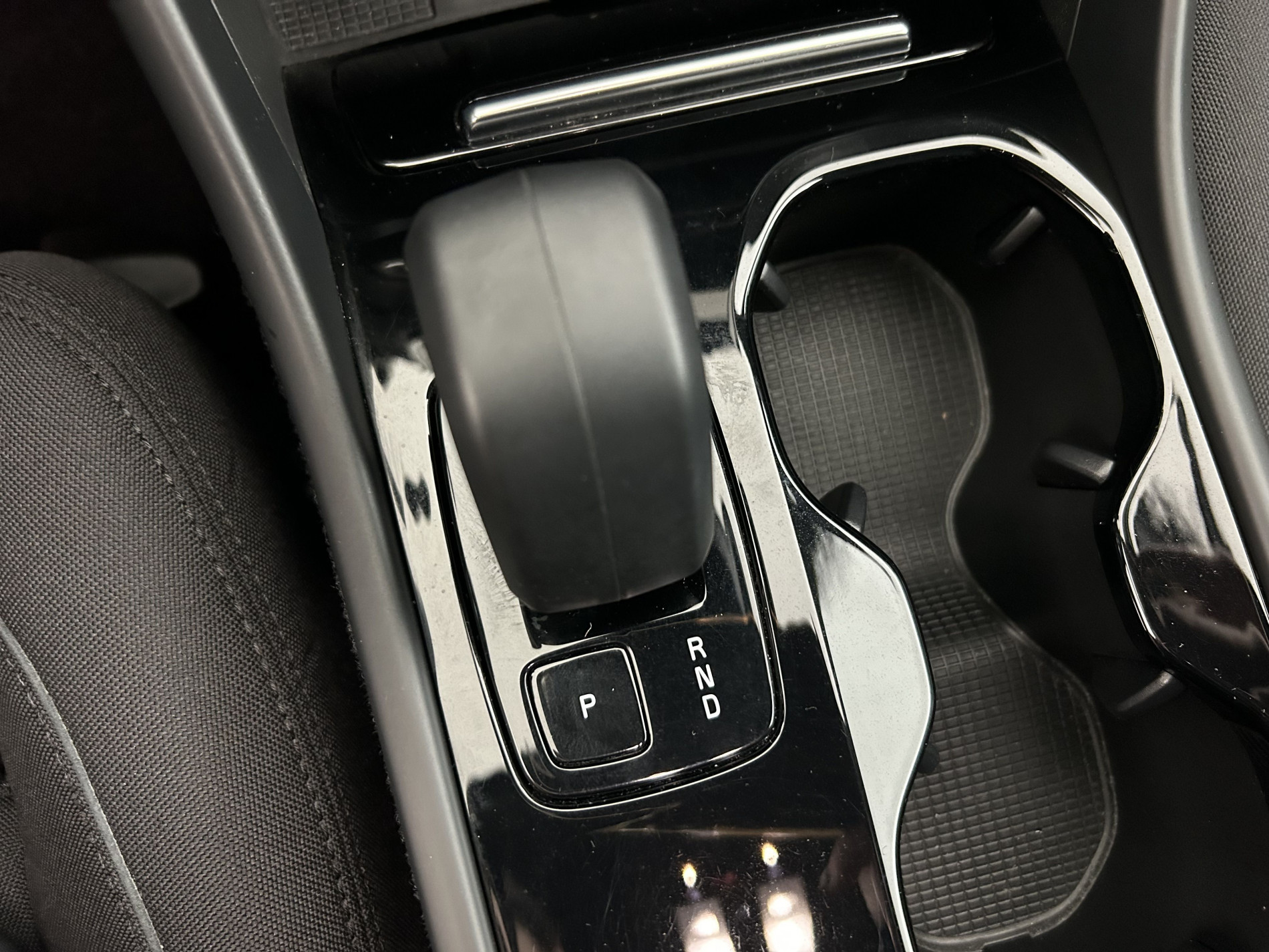 Vente en ligne Volvo XC40 Recharge 231ch Plus EDT + Pack Hiver avec pompe à chaleur au prix de 29 780 €