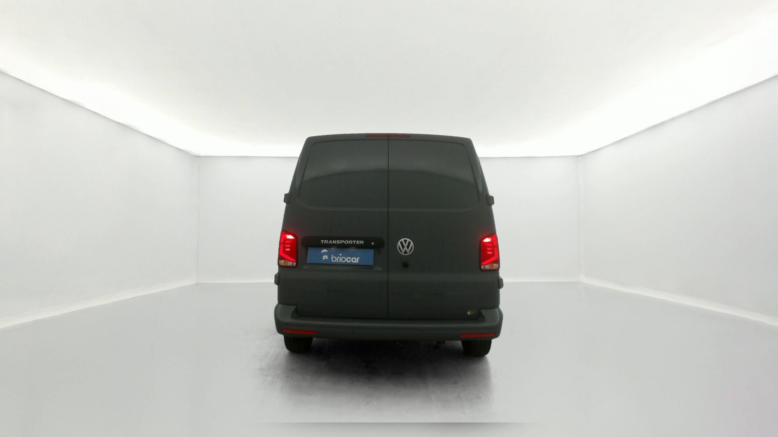 Vente en ligne Volkswagen Transporter 2.8T L1H1 2.0 TDI 150ch Business DSG7 + Caméra de recul + GPS au prix de 34 990 €