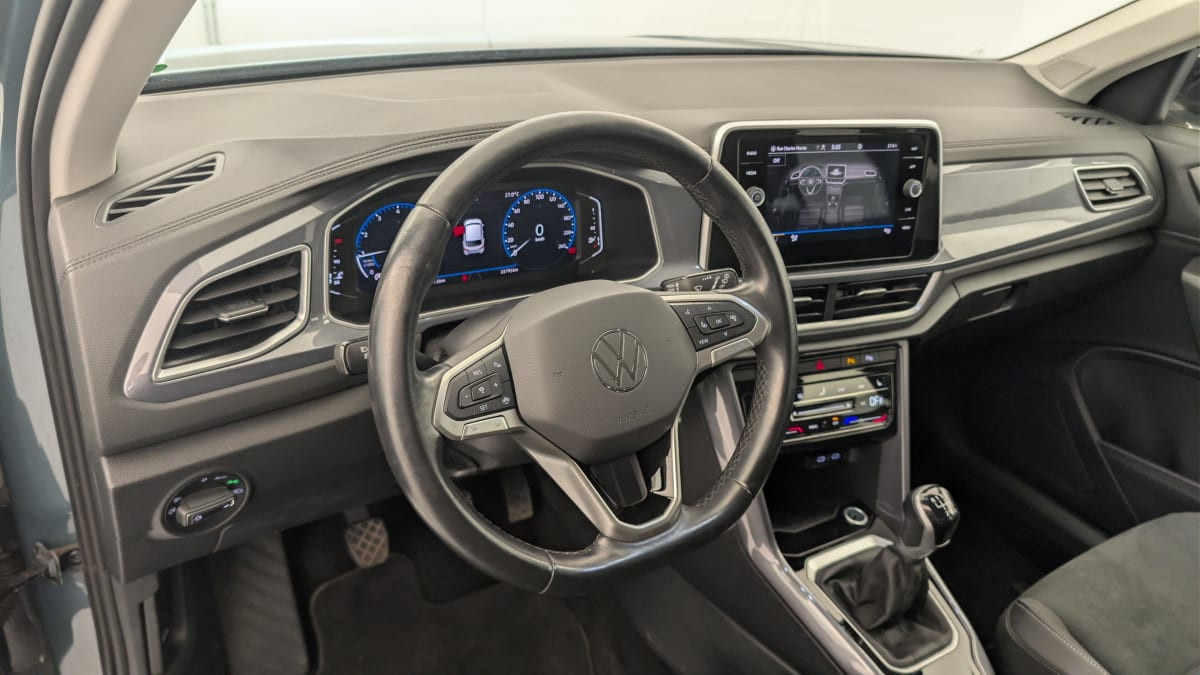 Vente en ligne Volkswagen T-Roc 1.0 TSI 110 START STOP BVM6 STYLE au prix de 21 300 €
