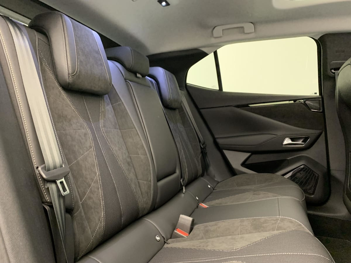 Vente en ligne Ds DS4 Hybride 145 e-DCT6 Etoile - Alcantara au prix de 33 420 €