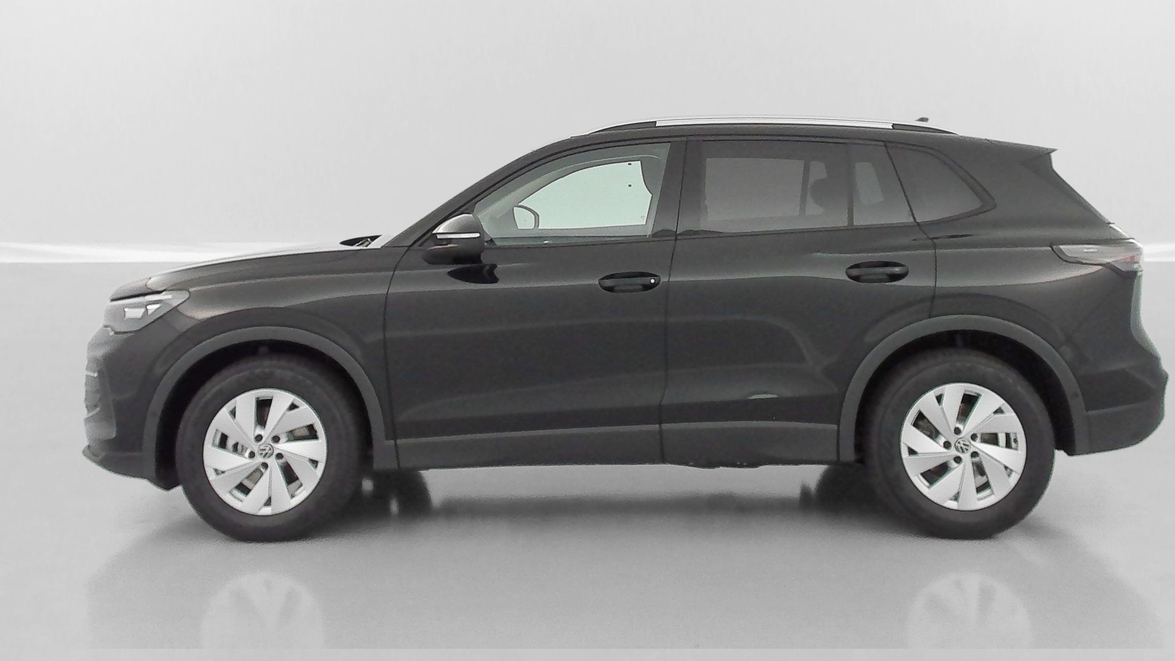 Vente en ligne Volkswagen Tiguan TIGUAN III 1.5 eTSI 150ch Life Plus DSG7 au prix de 38 510 €