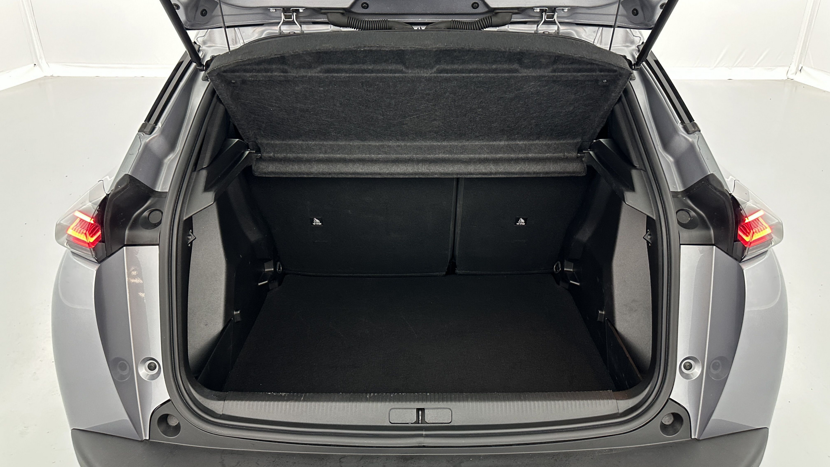 Vente en ligne Peugeot 2008 2008 II 1.2 Hybrid 145ch Style e-DCS6 au prix de 24 800 €