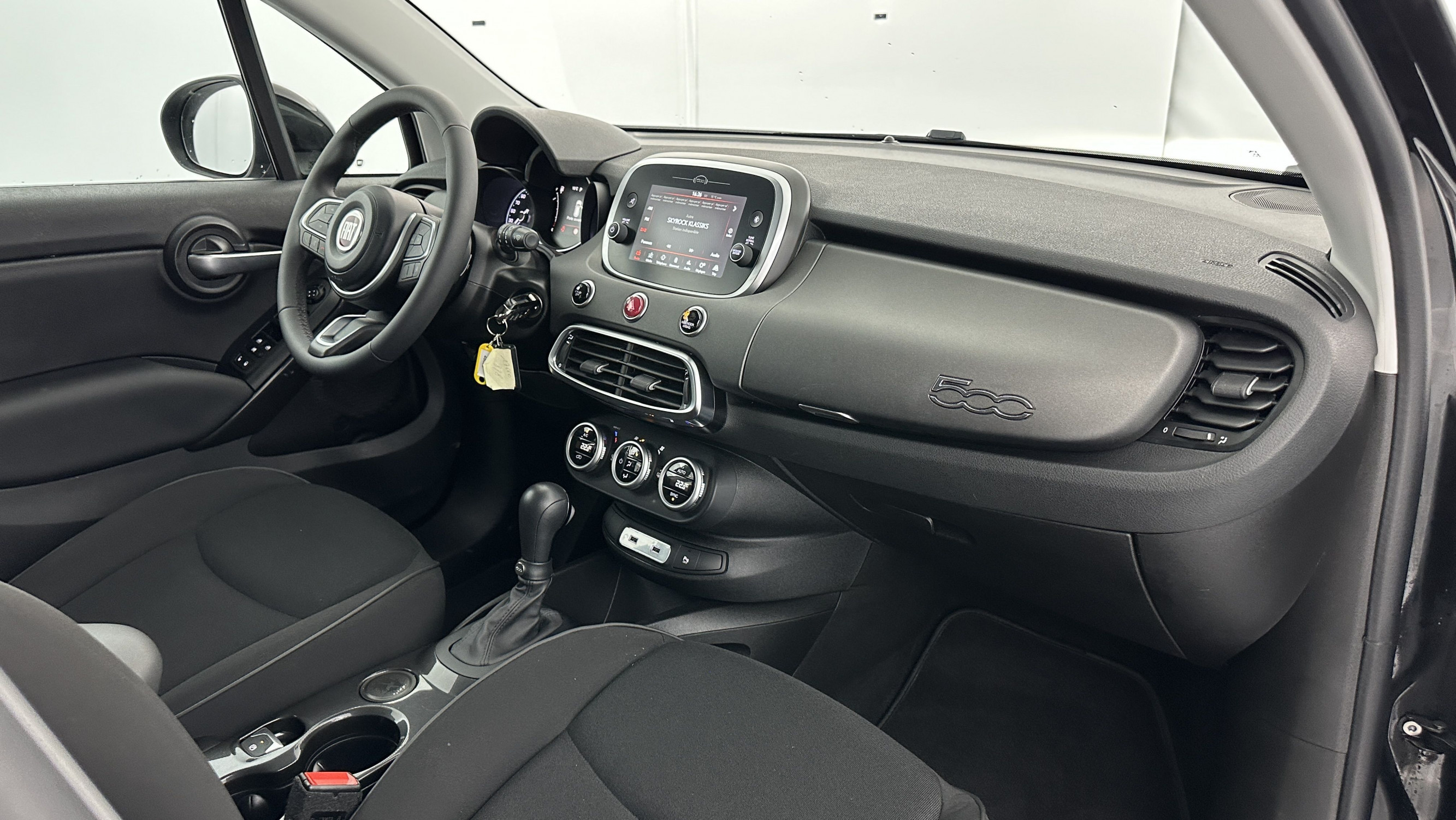 Vente en ligne Fiat 500X 500X 1.5 FireFly Turbo 130ch Pack Confort Style Hybrid DCT7 au prix de 22 510 €
