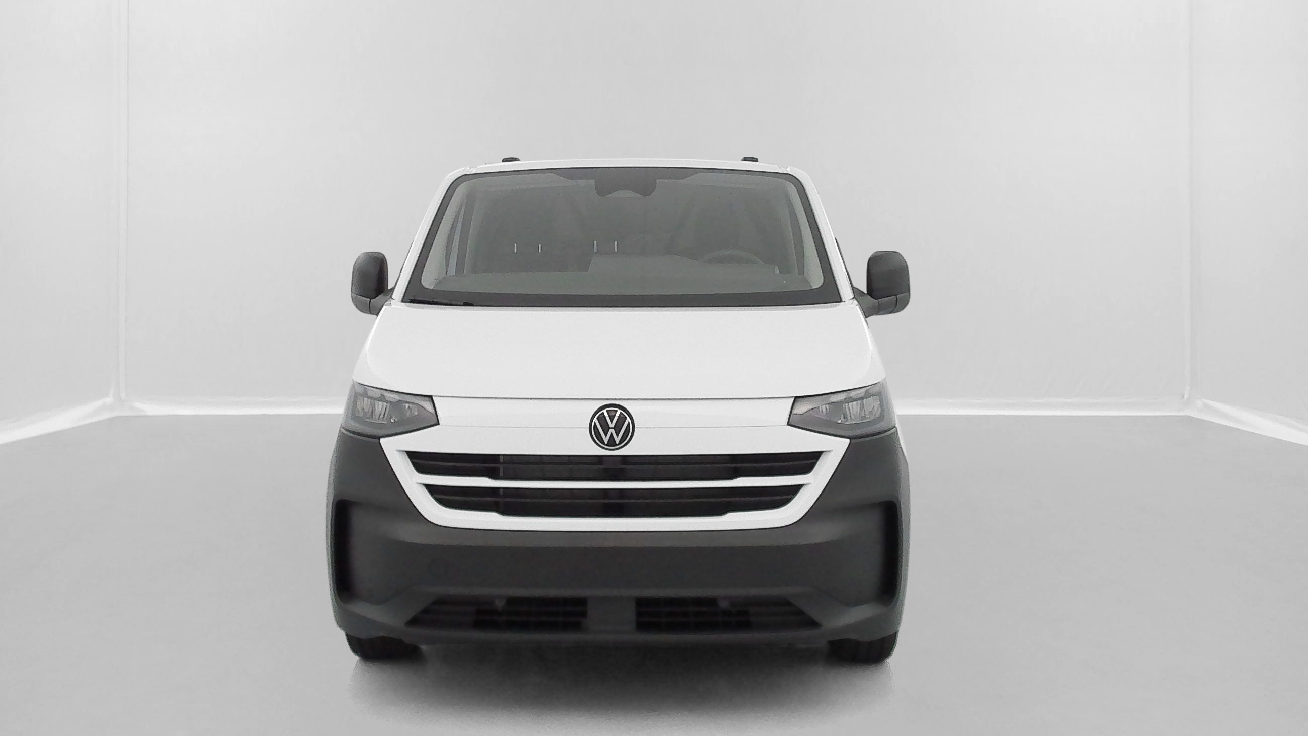 Vente en ligne Volkswagen Transporter TRANSPORTER T7 Van L1 2.0 TDI 150ch Business BVA8 au prix de 40 980 €