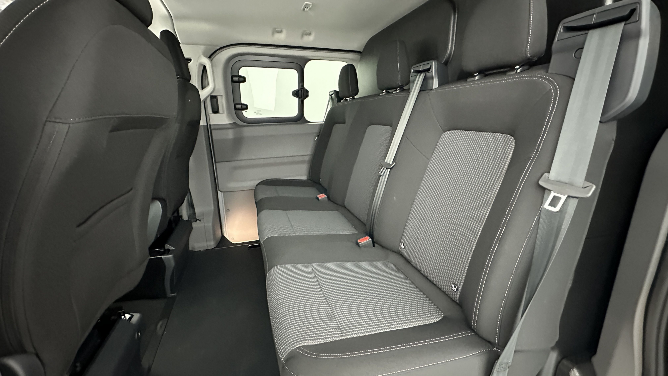 Vente en ligne Volkswagen Transporter TRANSPORTER PROCAB T7 L1H1 2.0 TDI 170ch Business BVA8 au prix de 51 080 €