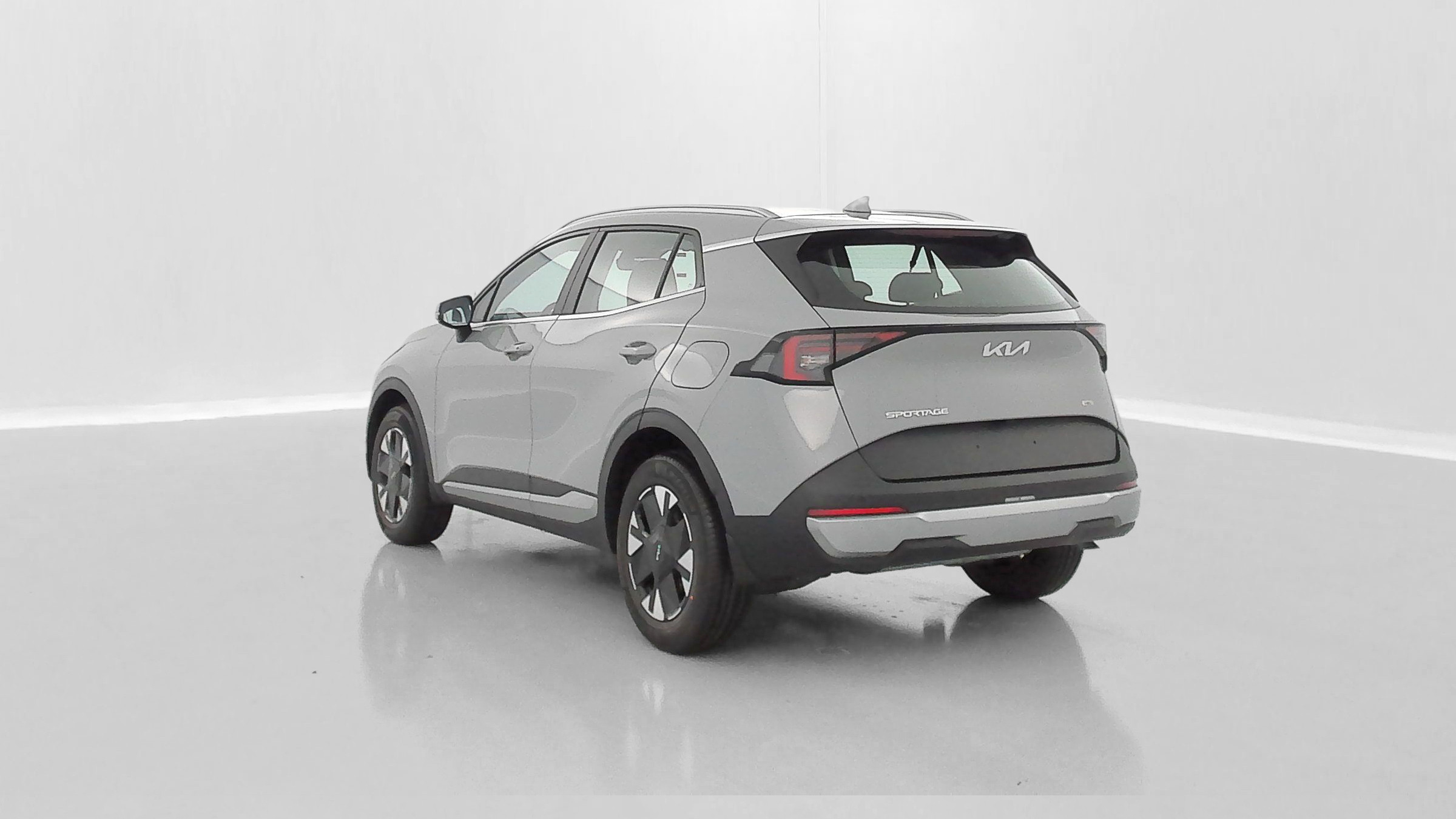 Vente en ligne Kia Sportage SPORTAGE V 1.6 T-GDi 239ch HEV Motion BVA6 au prix de 34 700 €