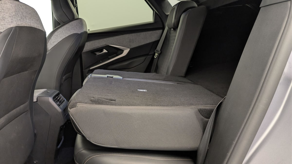 Vente en ligne Peugeot 3008 Hybrid 136 e-DCS6 Allure au prix de 26 040 €
