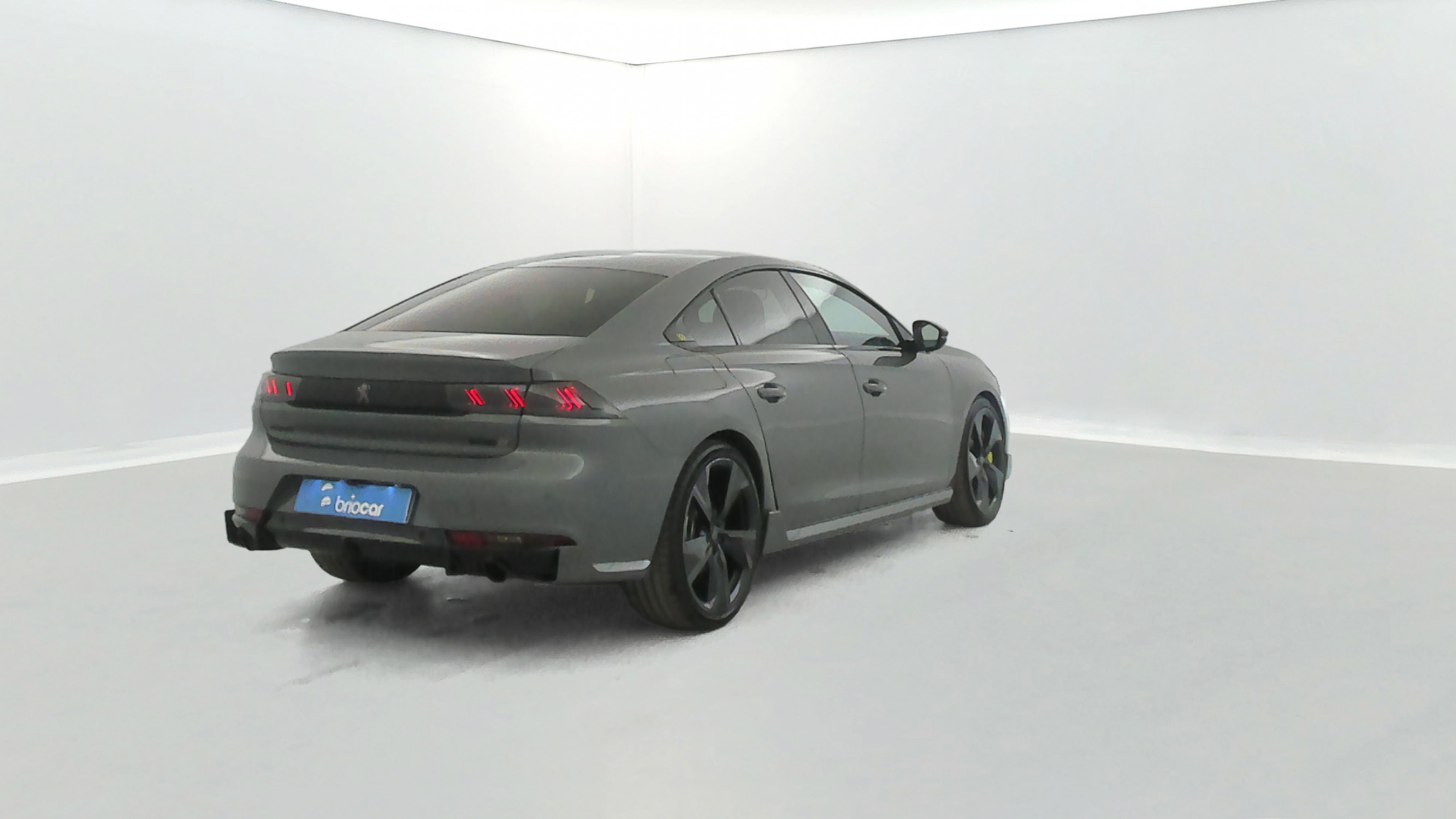 Vente en ligne Peugeot 508 HYBRID4 360ch e-EAT8 PEUGEOT SPORT ENGINEERED au prix de 30 990 €