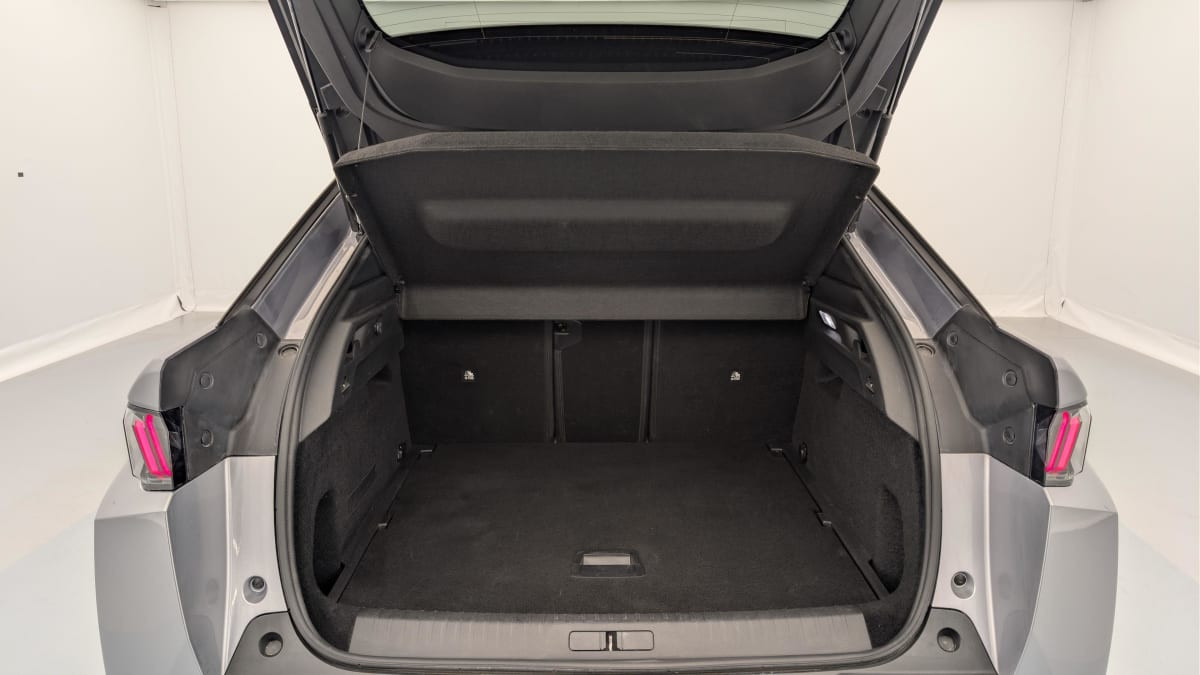 Vente en ligne Peugeot 3008 Hybrid 136 e-DCS6 Allure au prix de 26 040 €