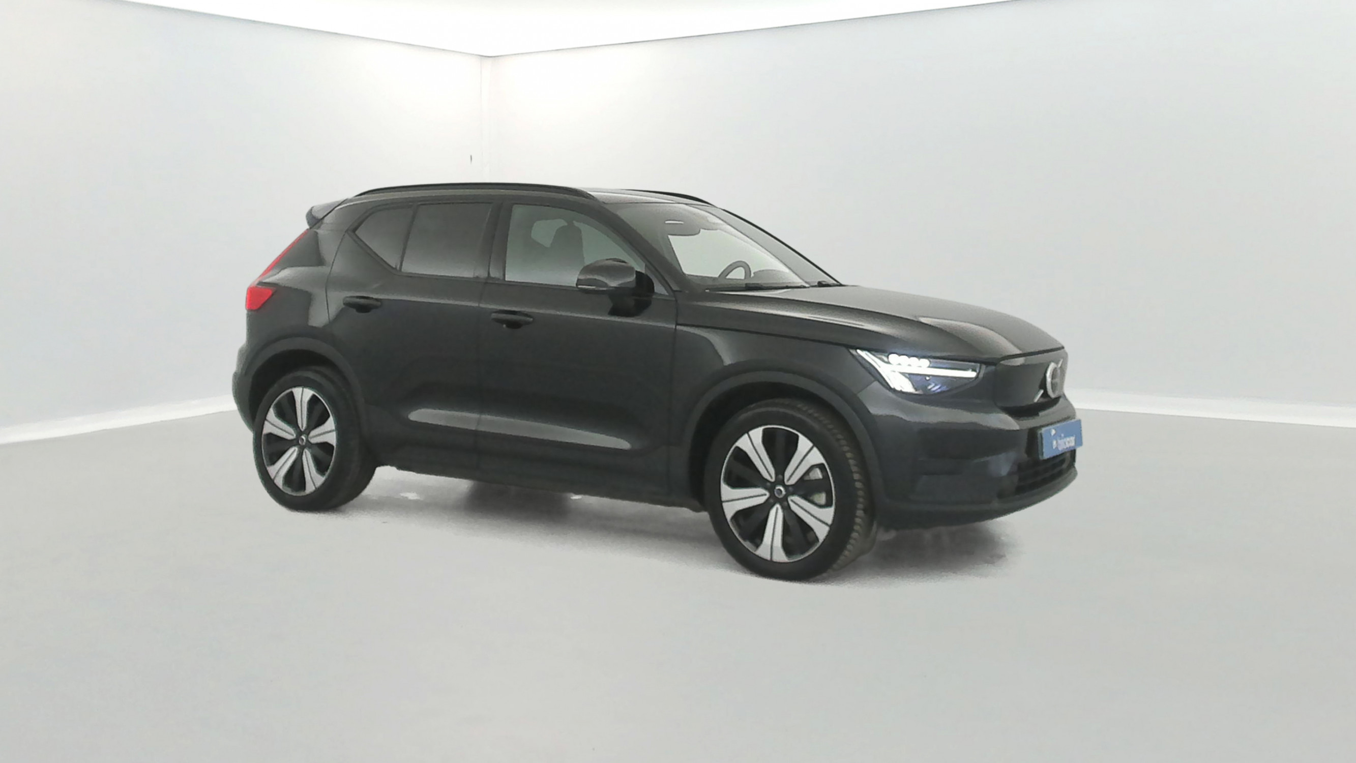 Vente en ligne Volvo XC40 Recharge 231ch Plus EDT + Pack Hiver avec pompe à chaleur au prix de 29 780 €