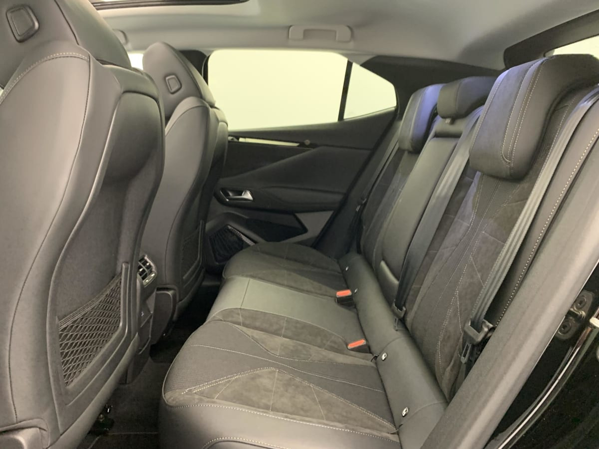 Vente en ligne Ds DS4 Hybride 145 e-DCT6 Etoile - Alcantara au prix de 33 420 €