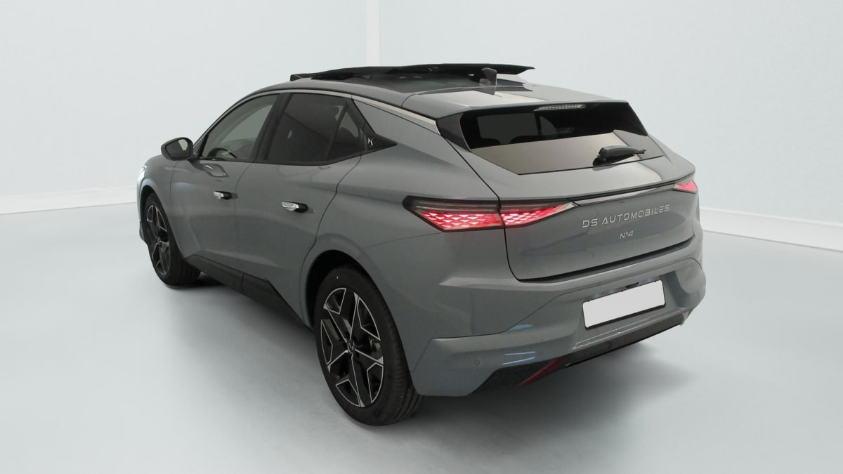 Vente en ligne Ds DS4 Hybride 145 e-DCT6 Etoile - Alcantara au prix de 32 430 €