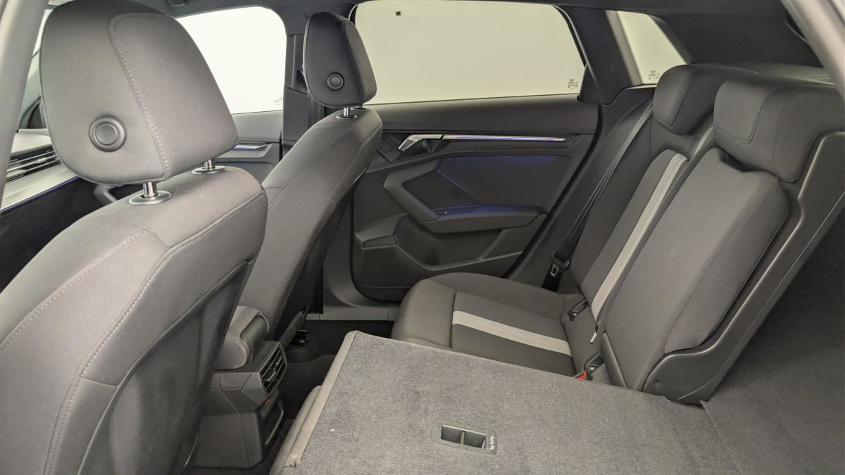 Vente en ligne Audi A3 30 TDI 116 S tronic 7 Design au prix de 24 390 €