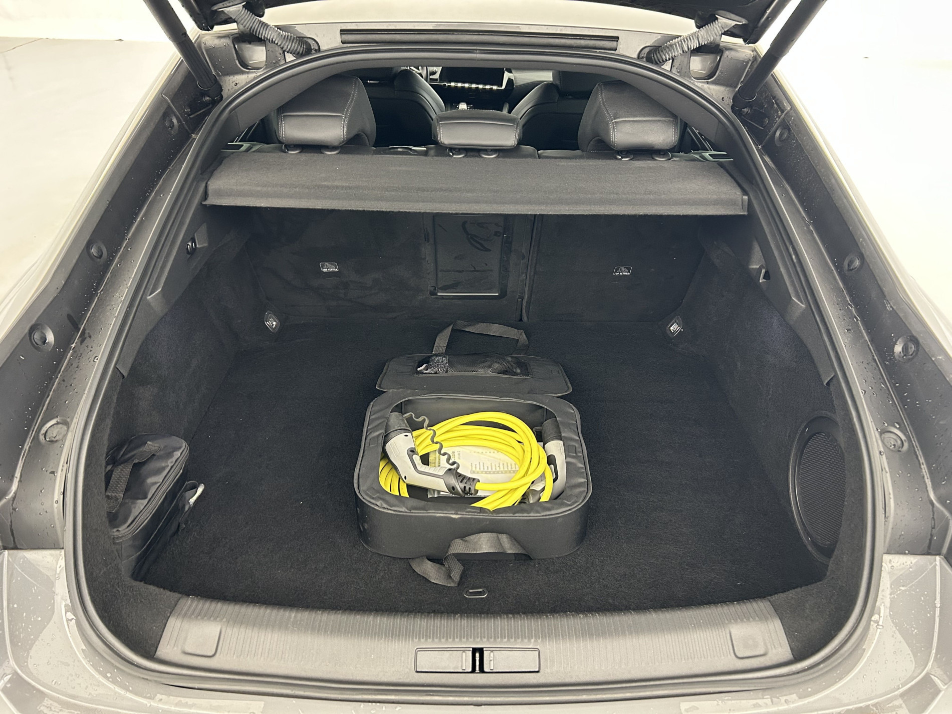 Vente en ligne Peugeot 508 HYBRID4 360ch e-EAT8 PEUGEOT SPORT ENGINEERED au prix de 30 990 €