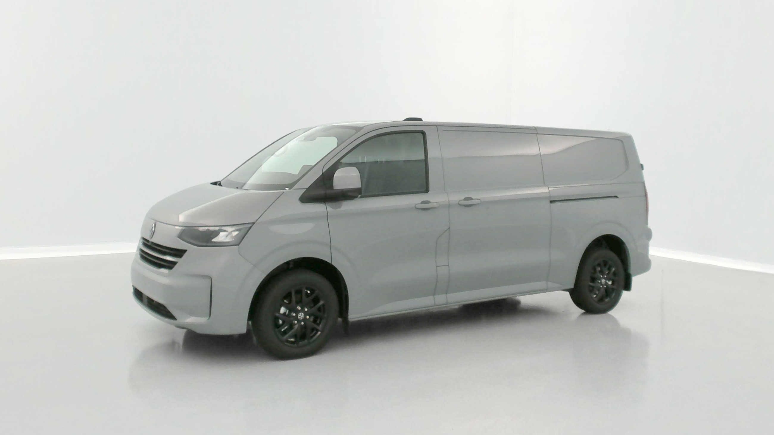 Vente en ligne Volkswagen Transporter TRANSPORTER T7 L2H1 2.0 TDI 150ch Business BVA8 au prix de 47 940 €