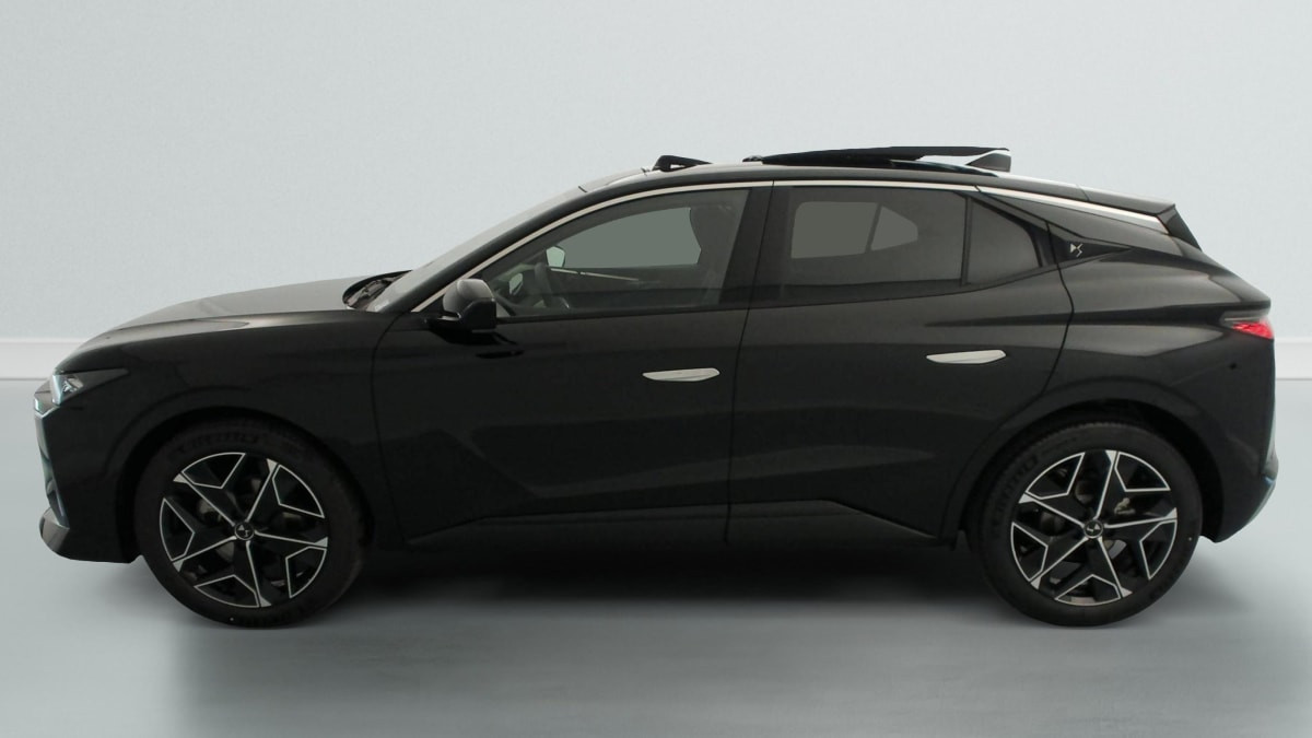 Vente en ligne Ds DS4 Hybride 145 e-DCT6 Etoile - Alcantara au prix de 33 420 €