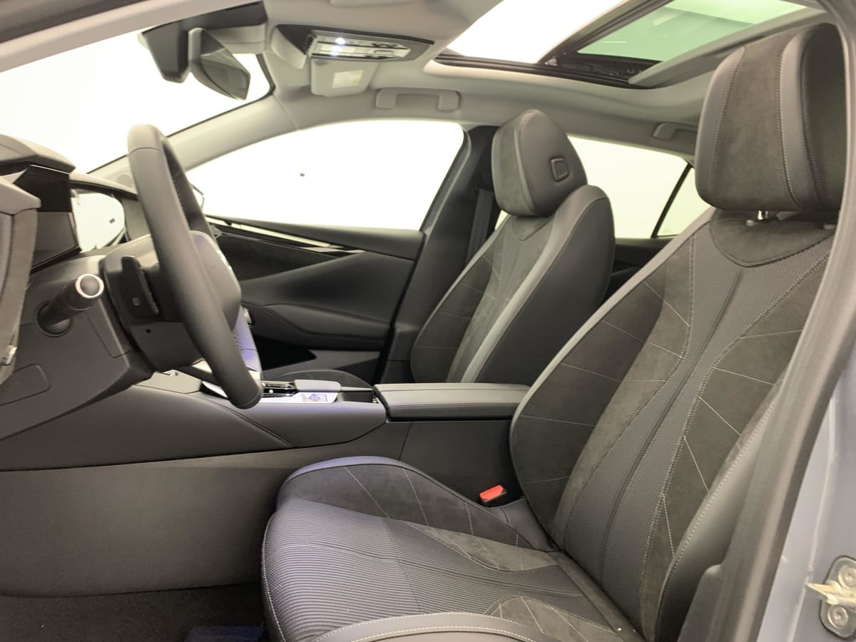 Vente en ligne Ds DS4 Hybride 145 e-DCT6 Etoile - Alcantara au prix de 32 430 €
