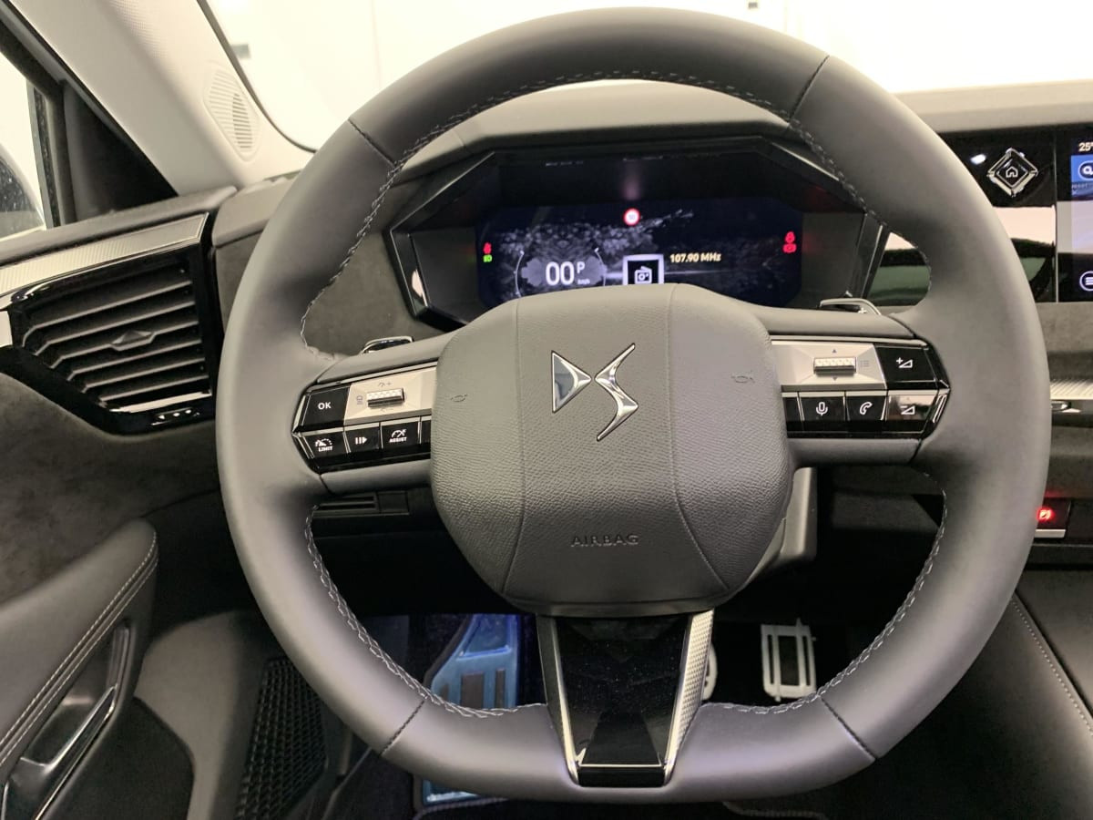 Vente en ligne Ds DS4 Hybride 145 e-DCT6 Etoile - Alcantara au prix de 33 240 €
