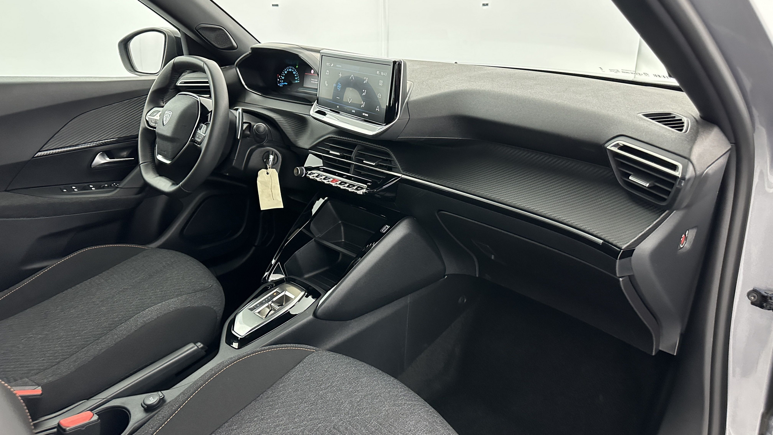 Vente en ligne Peugeot 2008 2008 II 1.2 Hybrid 145ch Style e-DCS6 au prix de 24 800 €