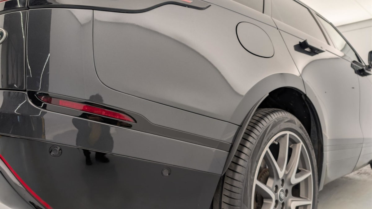 Vente en ligne Land Rover Range Rover Velar 2.0L P400e PHEV 404ch HSE R-Dynamic au prix de 45 610 €