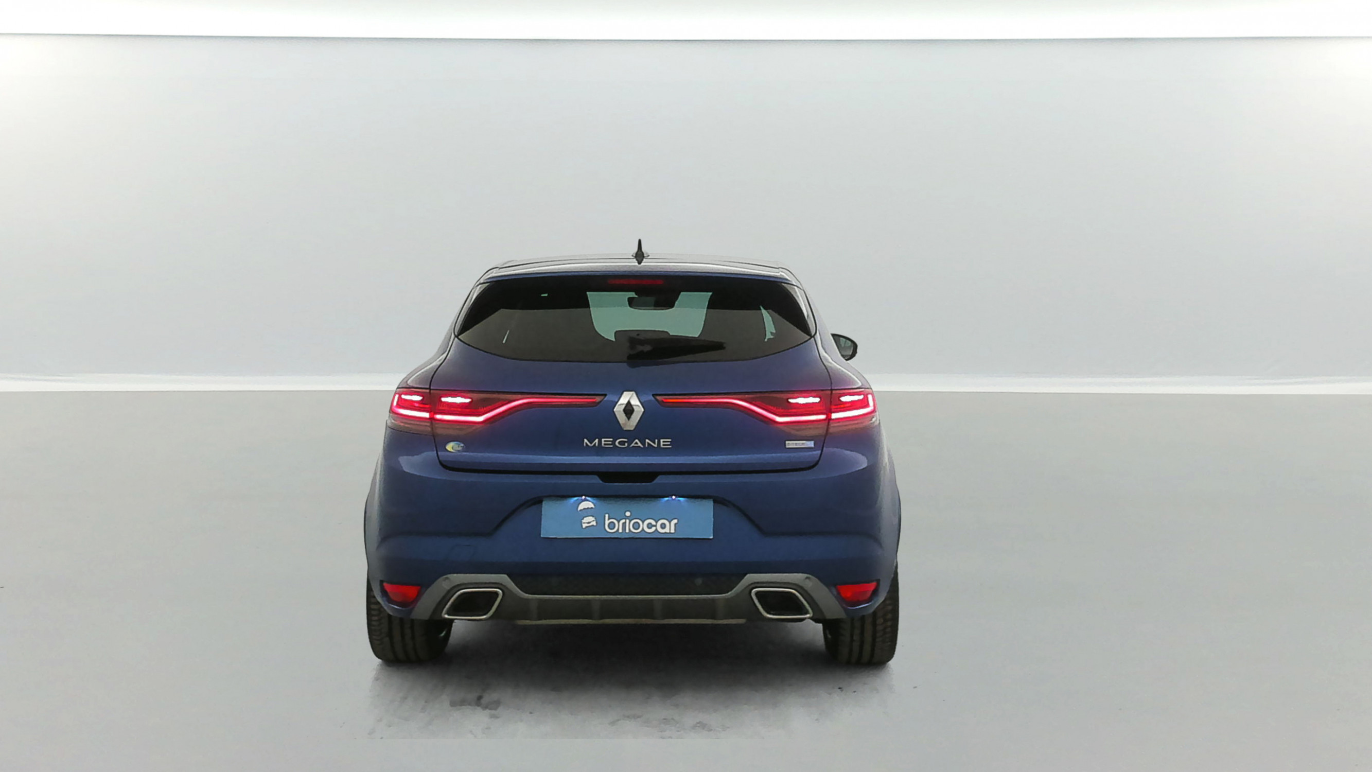 Vente en ligne Renault Megane 1.6 E-Tech Plug-in 160ch RS Line Suréquipée au prix de 18 990 €